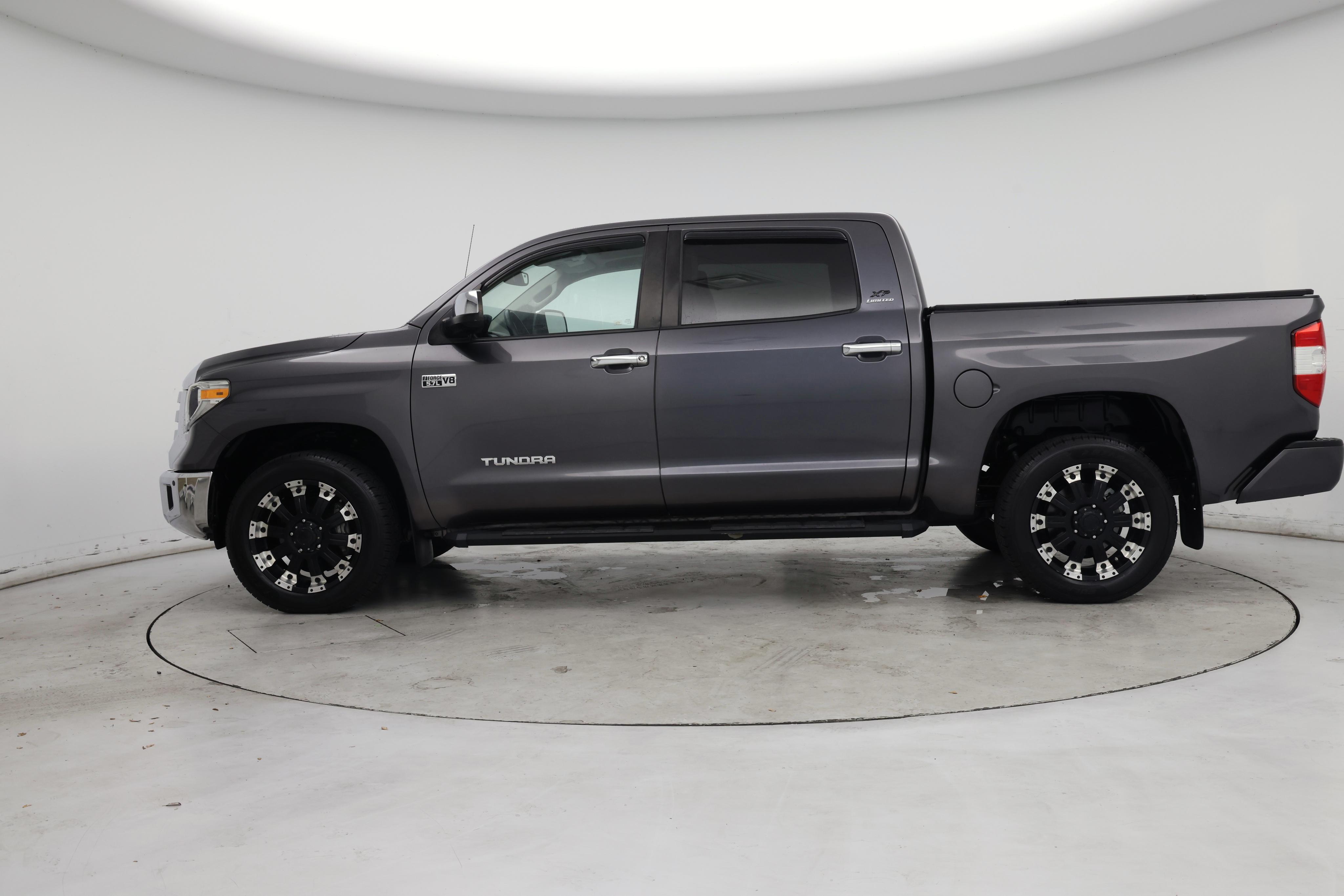 Thumbnail: 2018 Toyota Tundra - 3