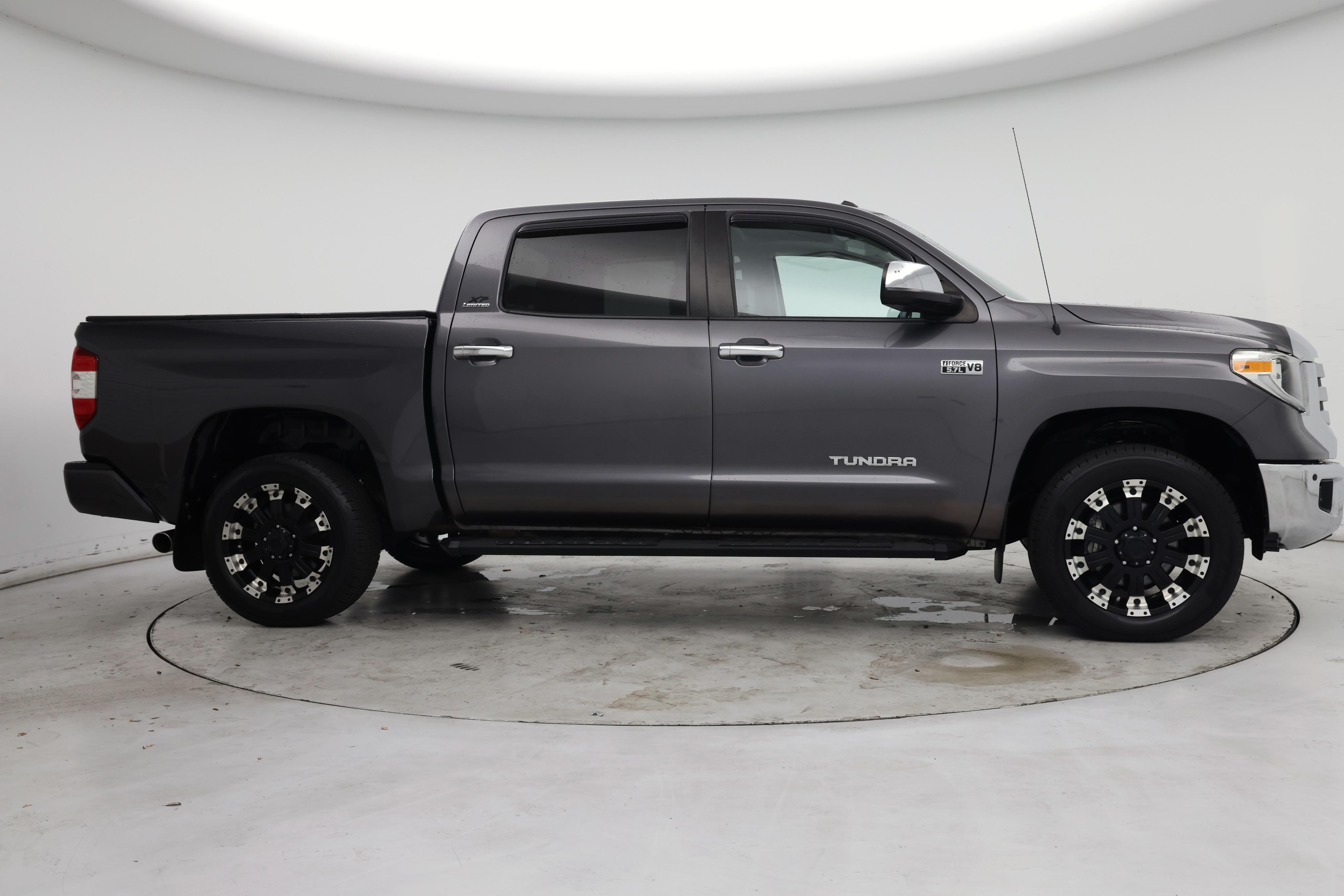 Thumbnail: 2018 Toyota Tundra - 7