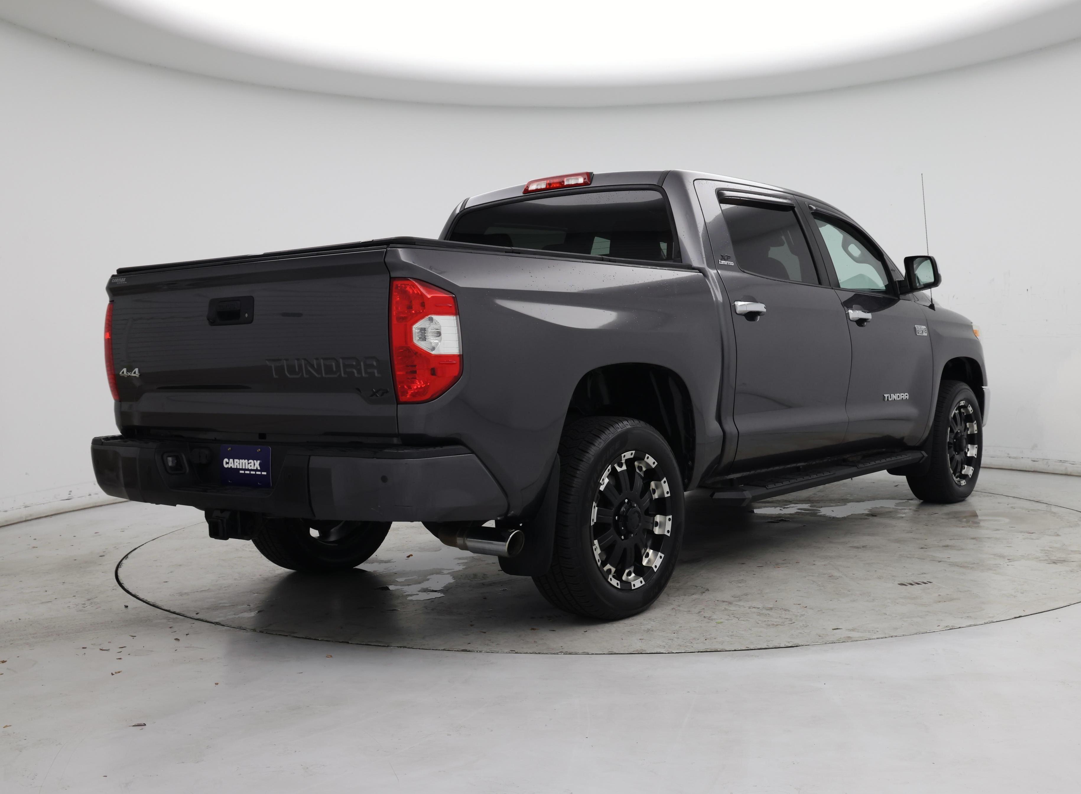 Thumbnail: 2018 Toyota Tundra - 8