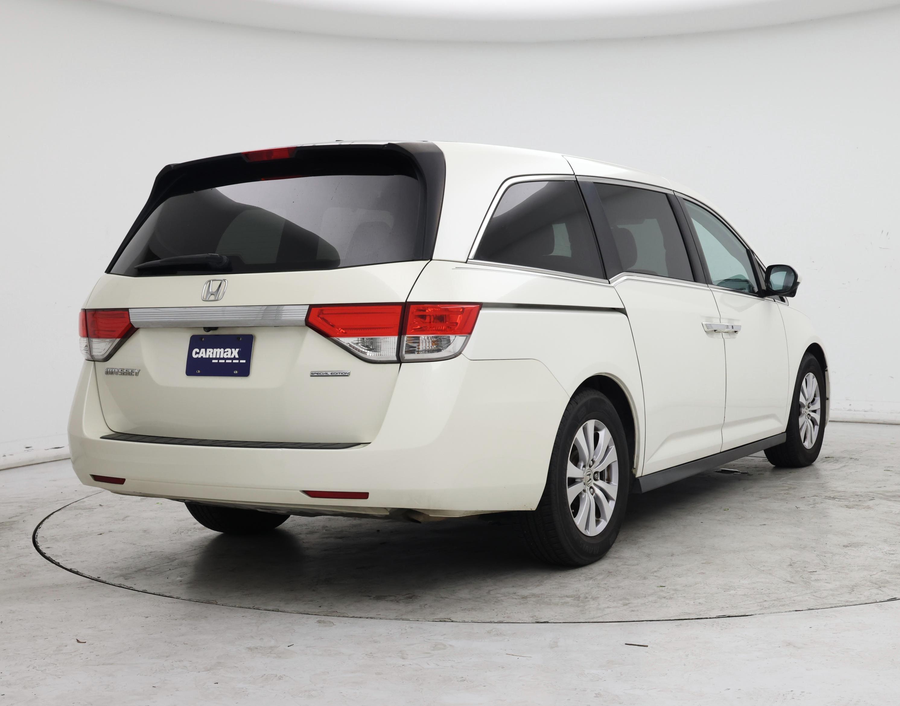 Thumbnail: 2016 Honda Odyssey - 8