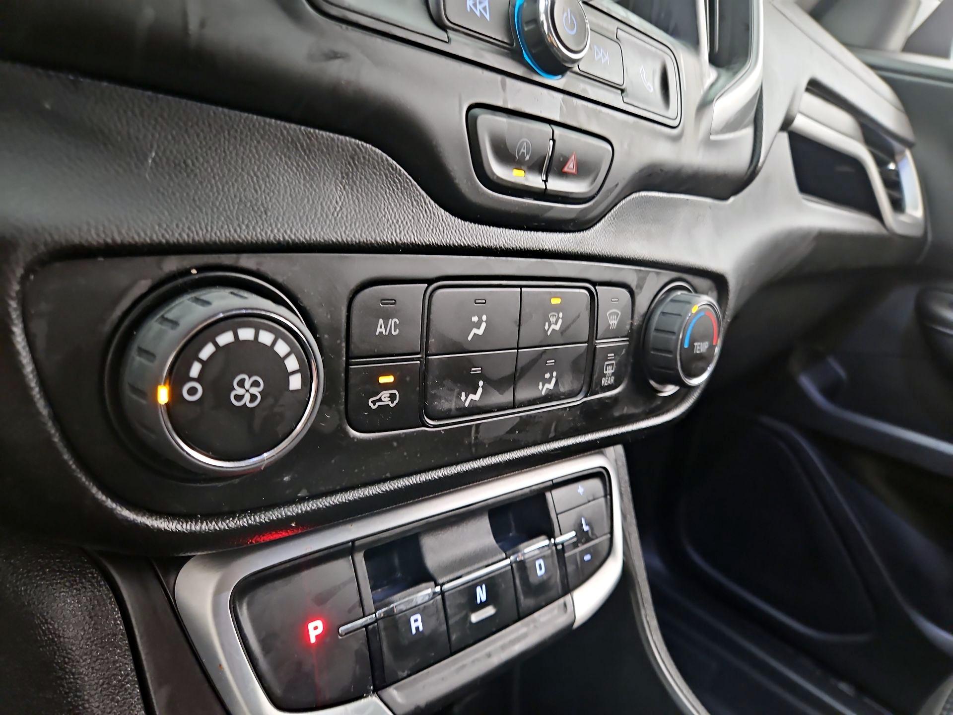 Thumbnail: 2022 GMC Terrain - 16