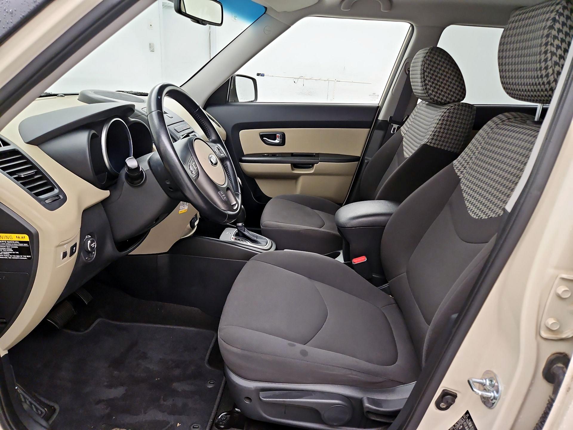 Thumbnail: 2013 Kia Soul - 11