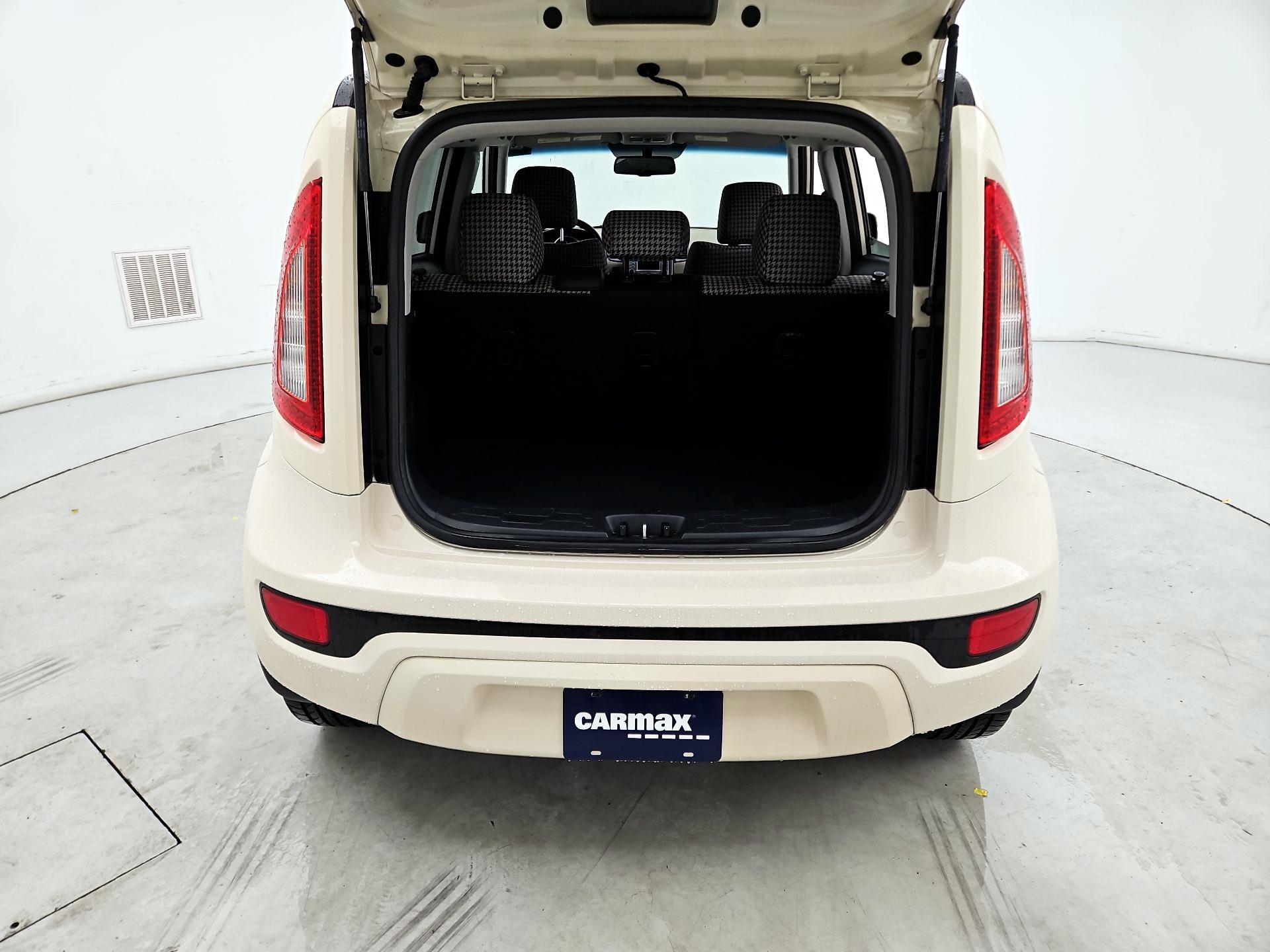 Thumbnail: 2013 Kia Soul - 20