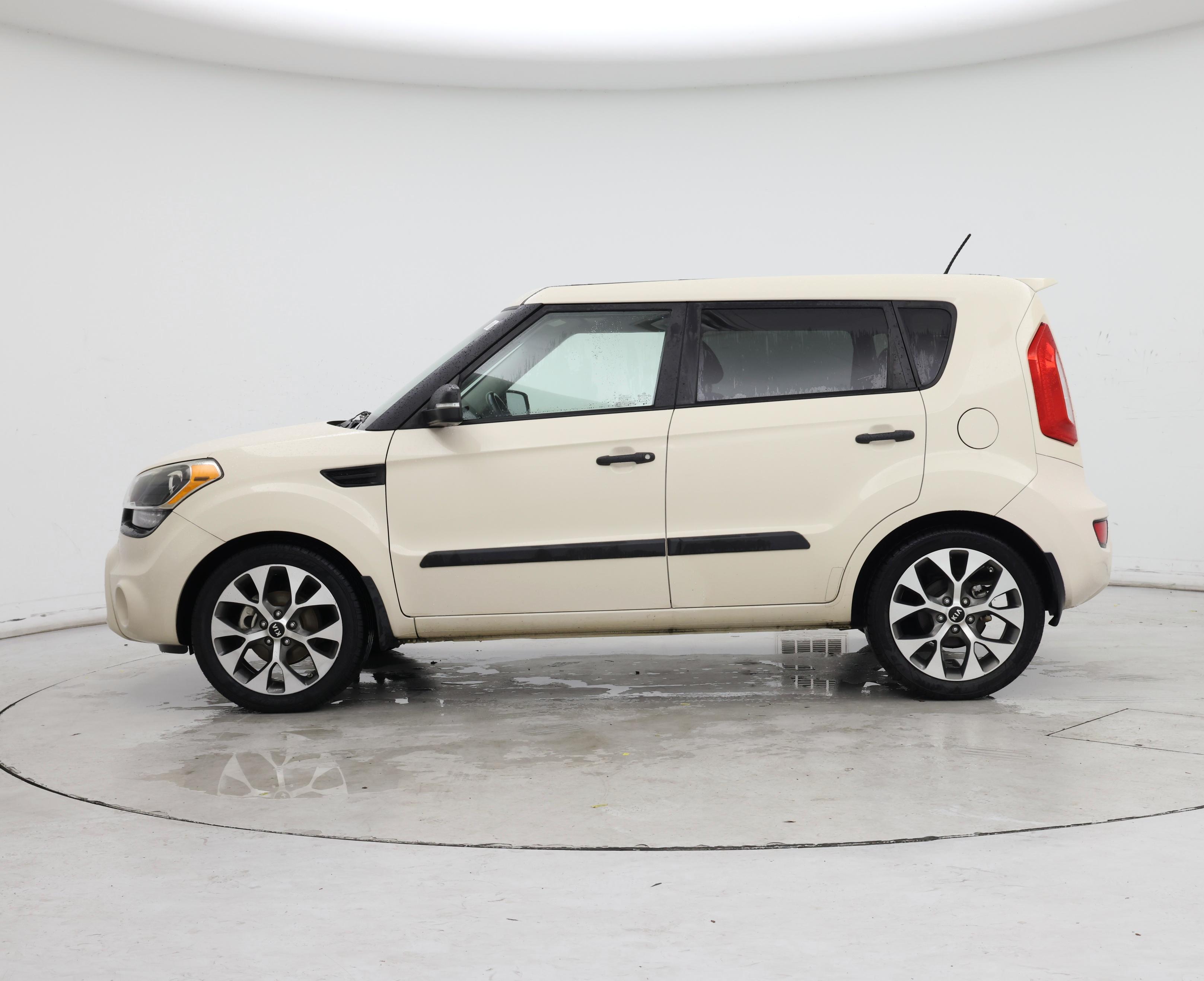 Thumbnail: 2013 Kia Soul - 3