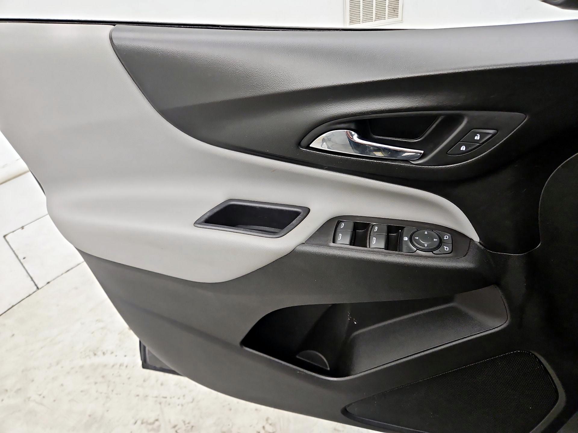 Thumbnail: 2019 Chevrolet Equinox - 12