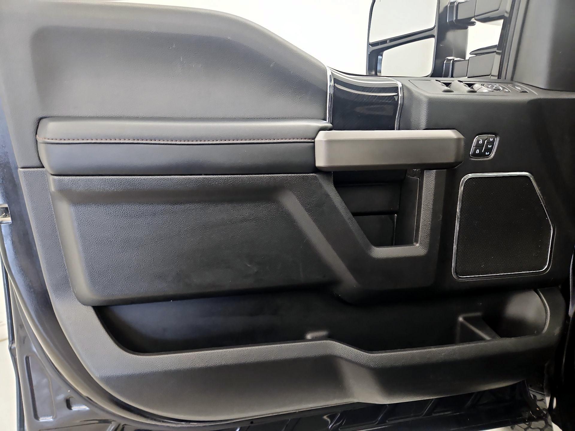 Thumbnail: 2020 Ford F-250 - 12