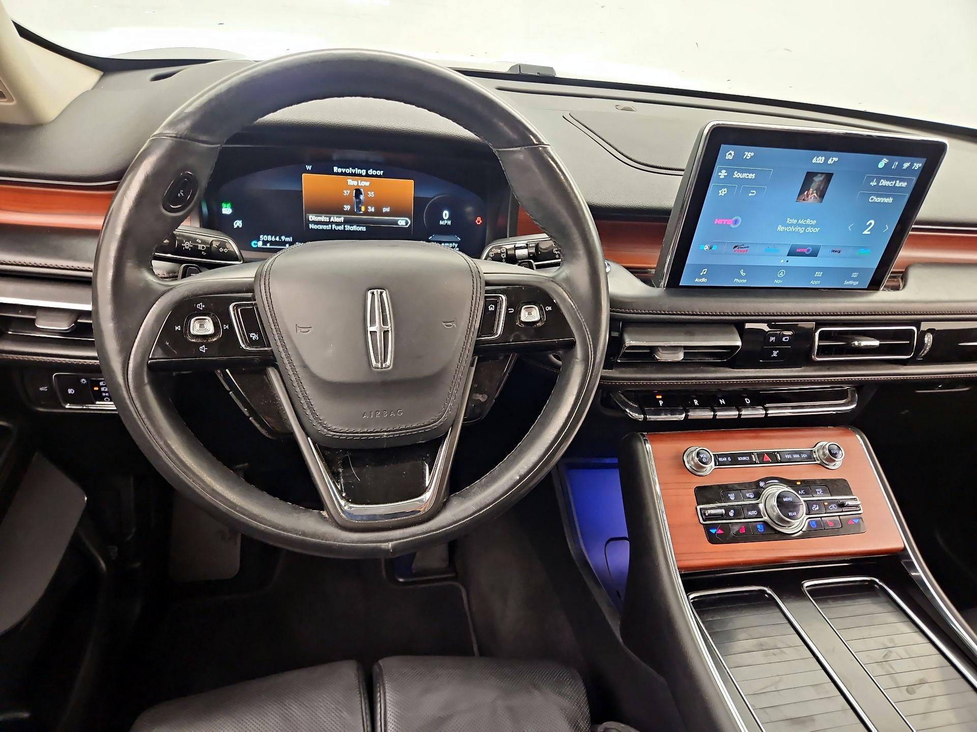 Thumbnail: 2021 Lincoln Aviator - 10