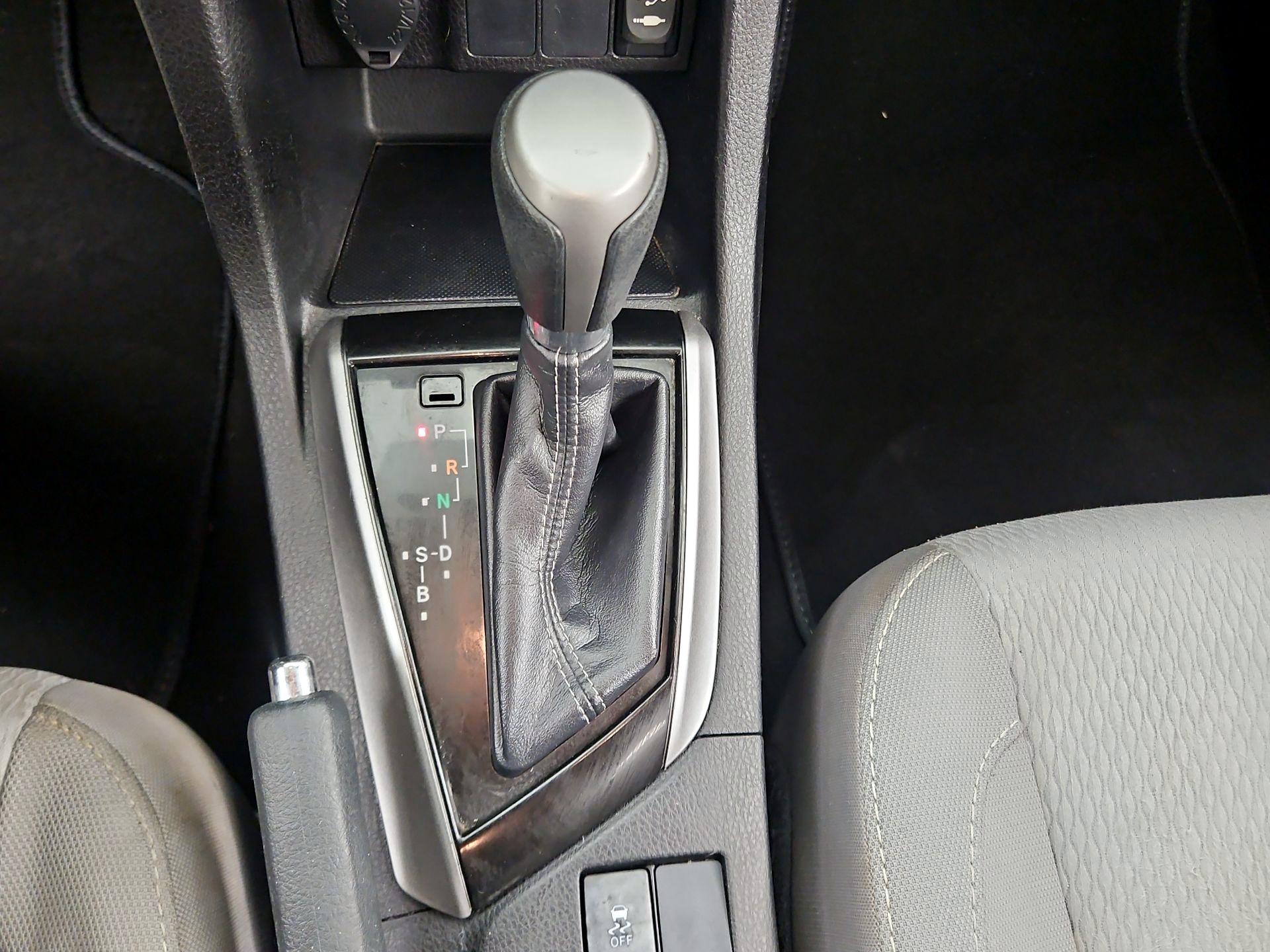 Thumbnail: 2016 Toyota Corolla - 17