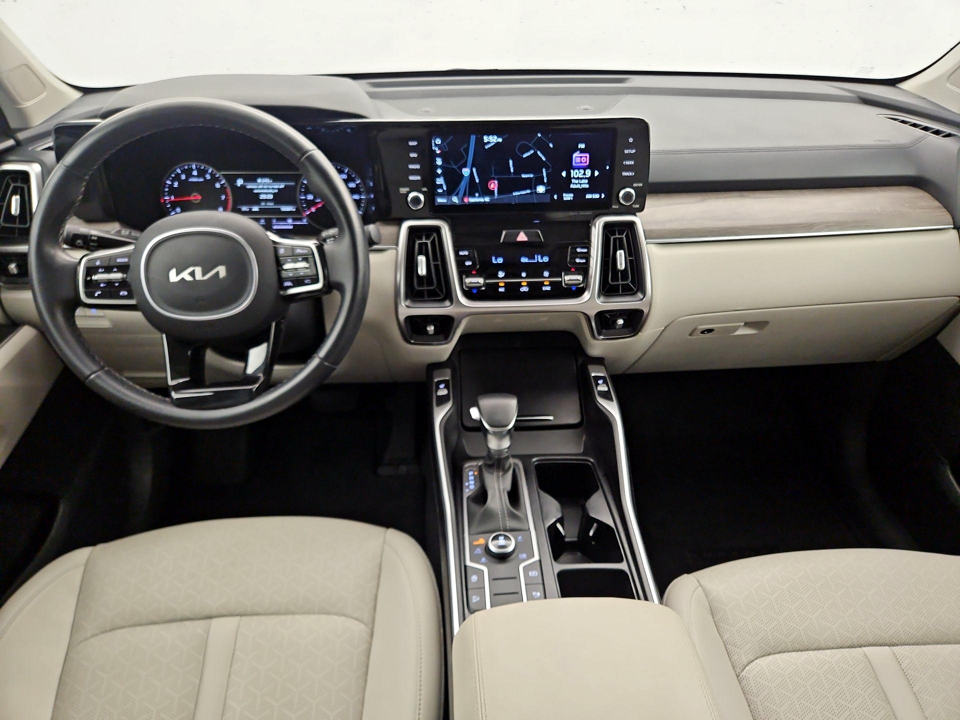 Thumbnail: 2022 Kia Sorento - 9