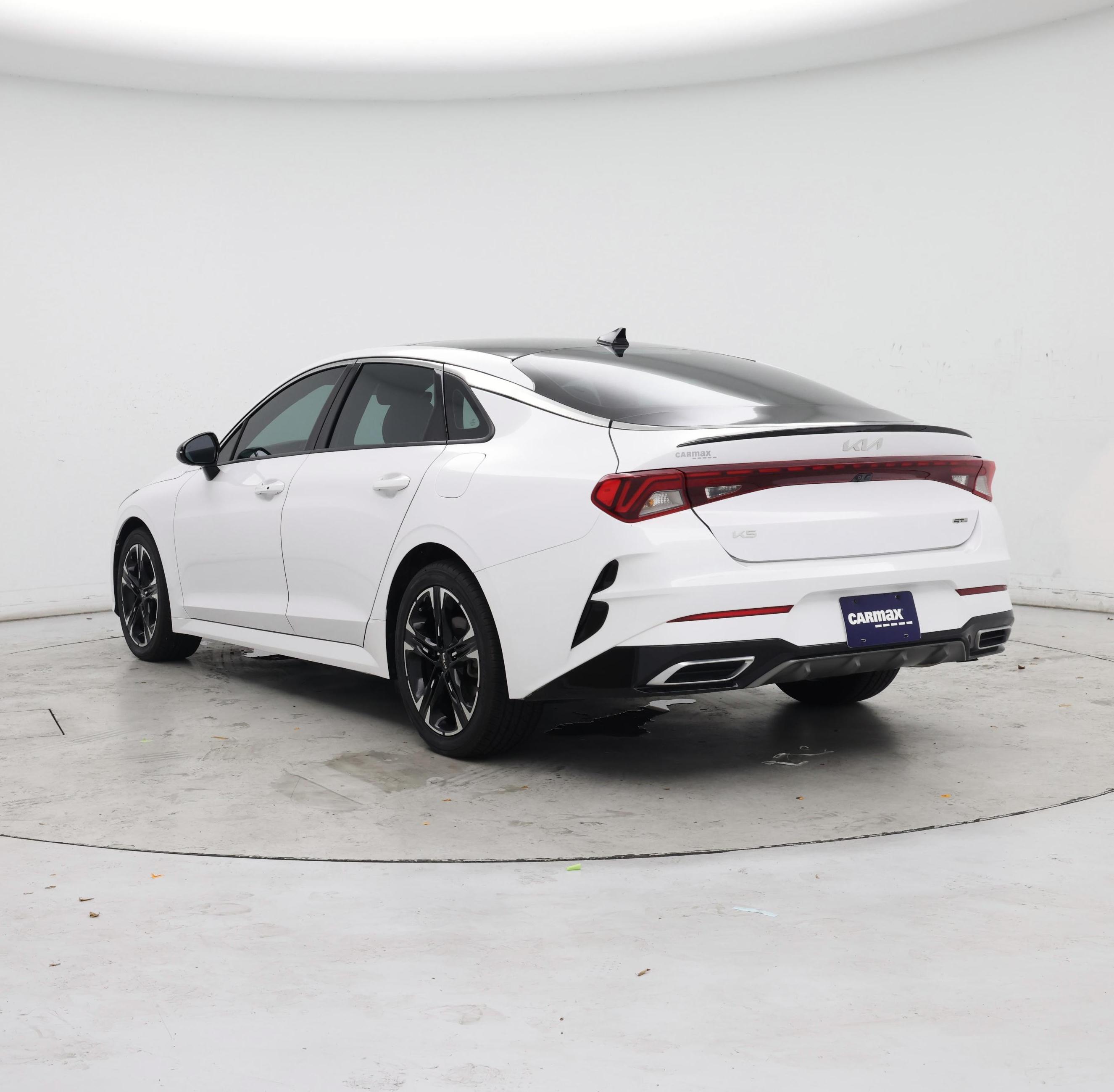 Thumbnail: 2023 Kia K5 - 2