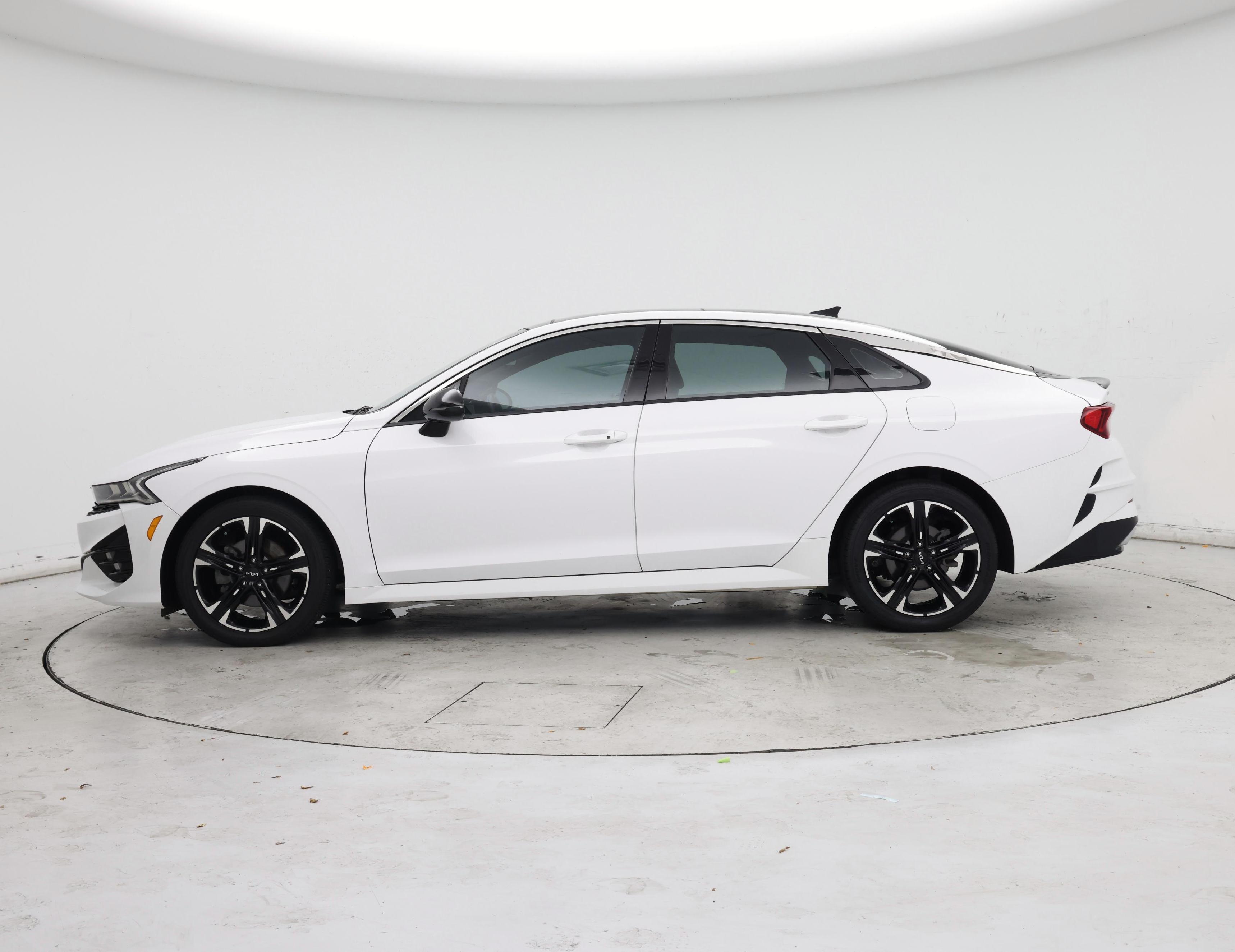 Thumbnail: 2023 Kia K5 - 3