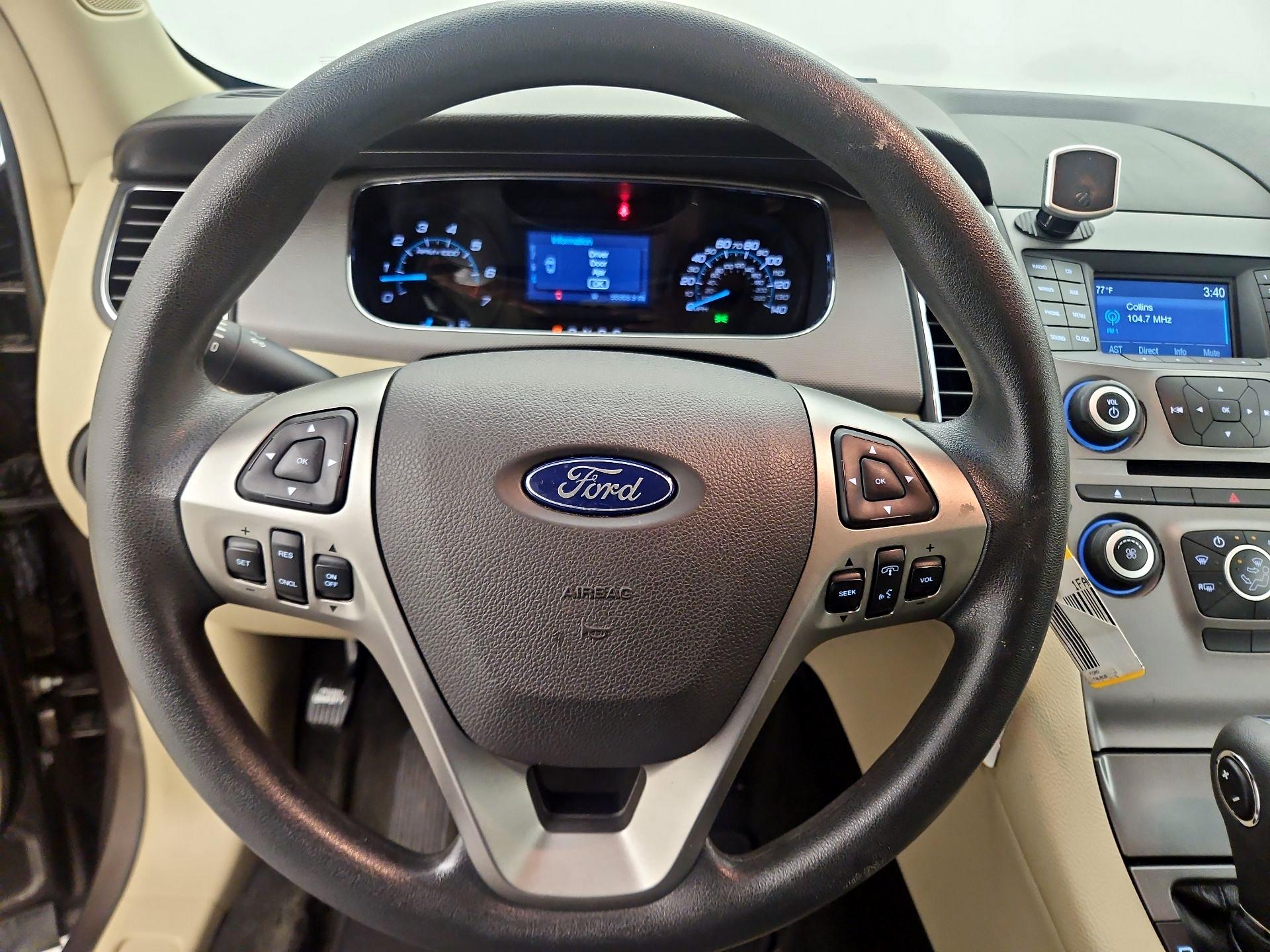 Thumbnail: 2016 Ford Taurus - 10