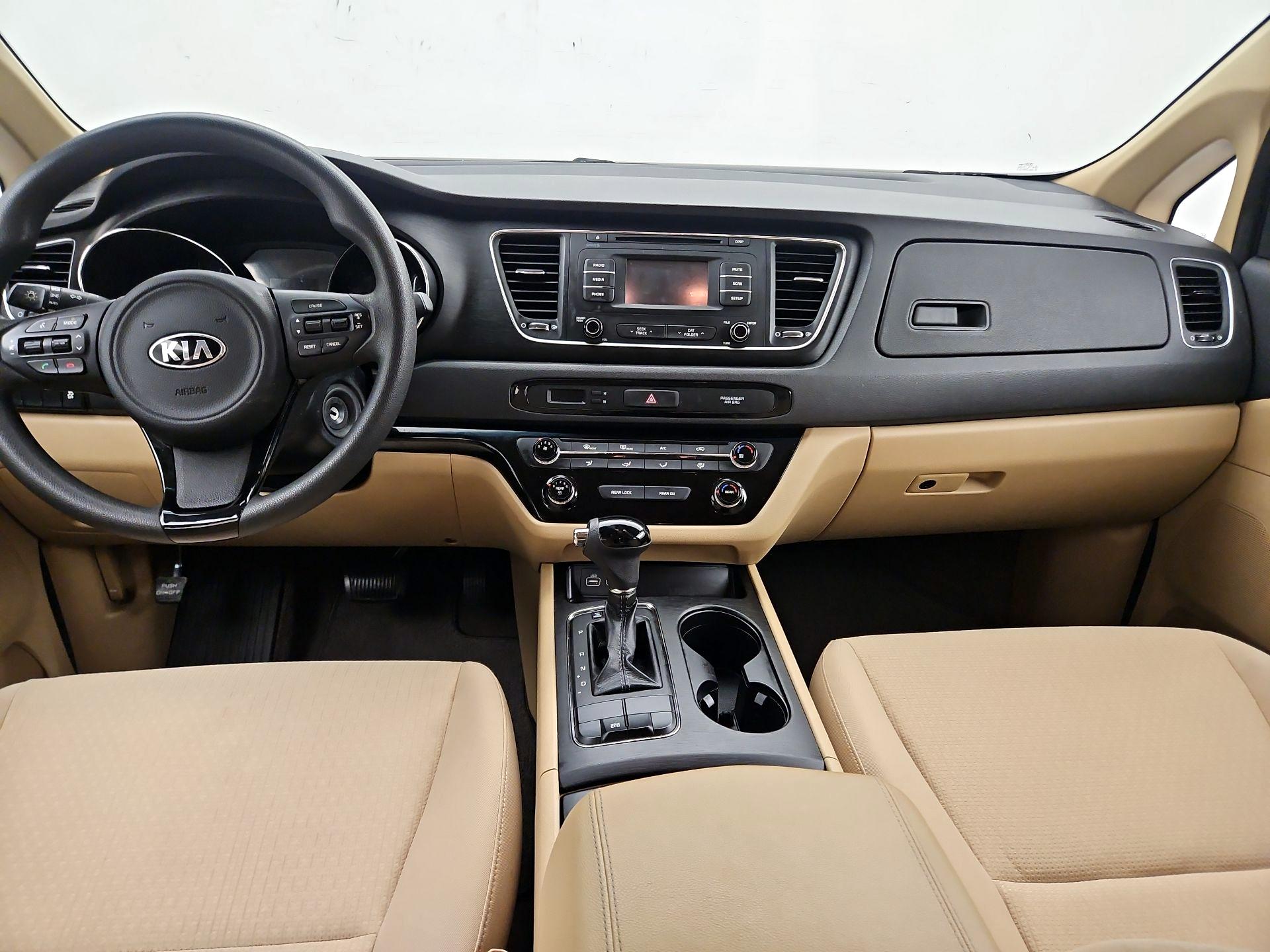 Thumbnail: 2016 Kia Sedona - 9