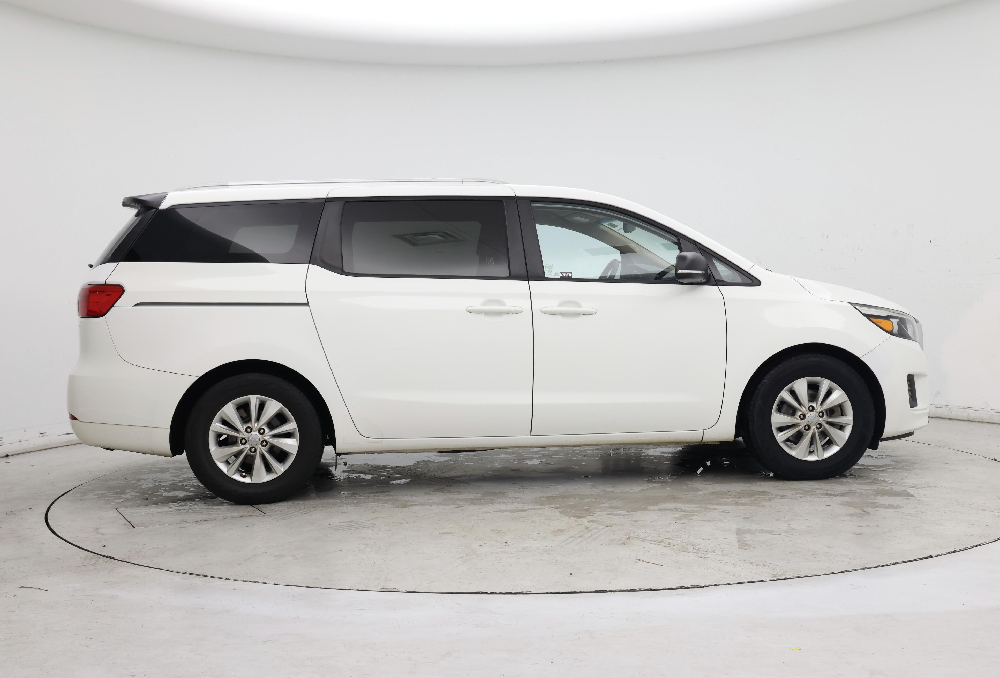 Thumbnail: 2016 Kia Sedona - 7