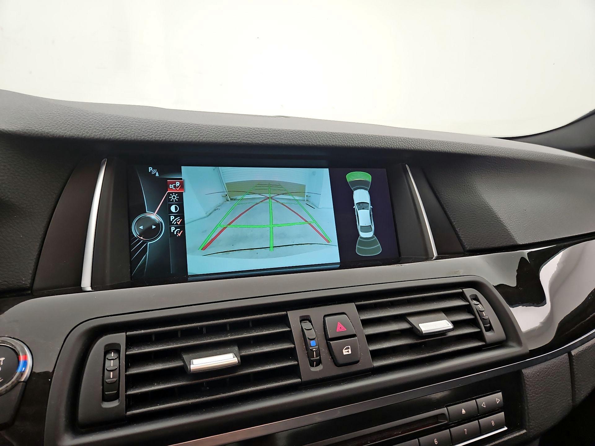 Thumbnail: 2014 BMW 5 Series - 14