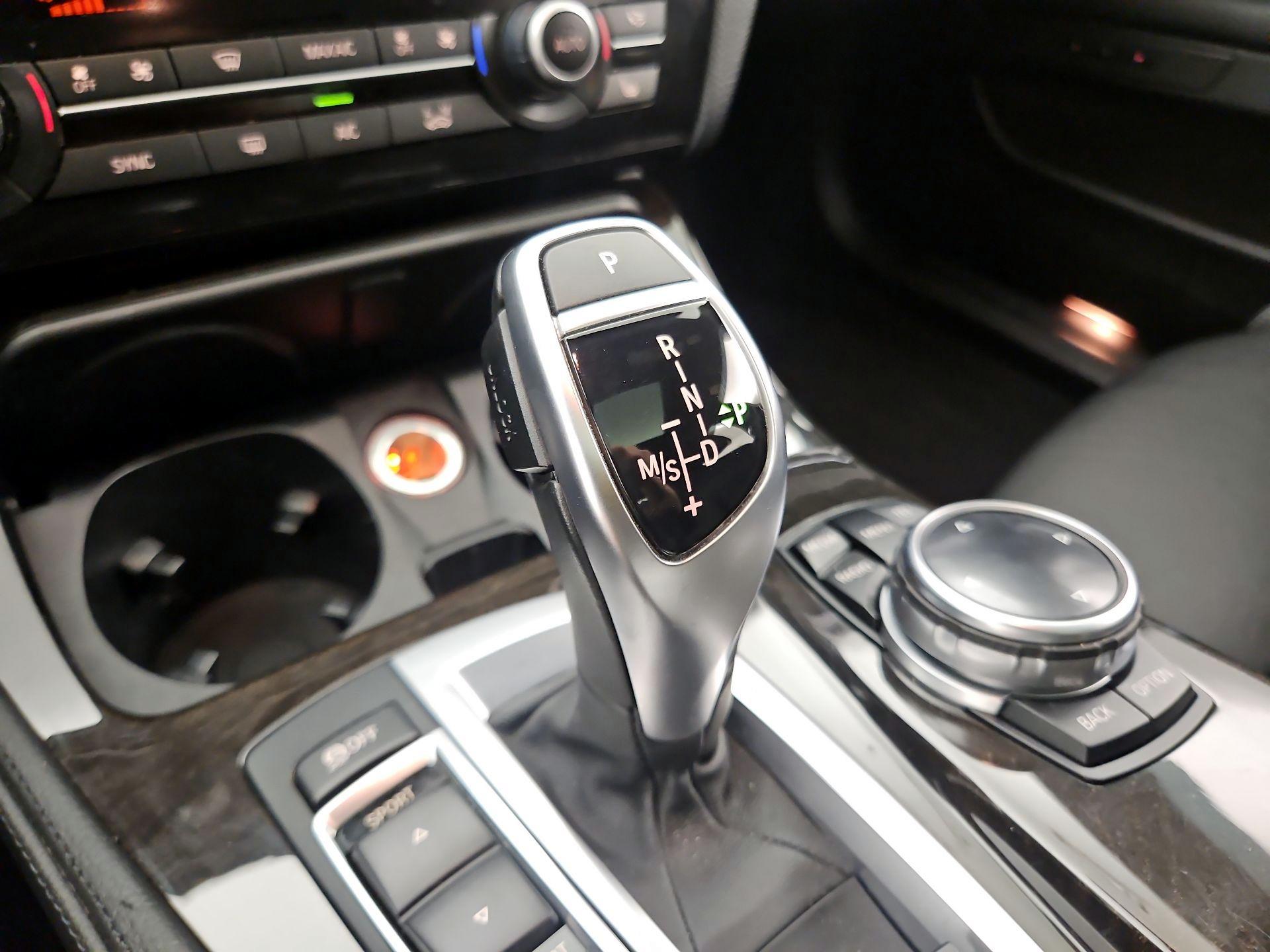 Thumbnail: 2014 BMW 5 Series - 17