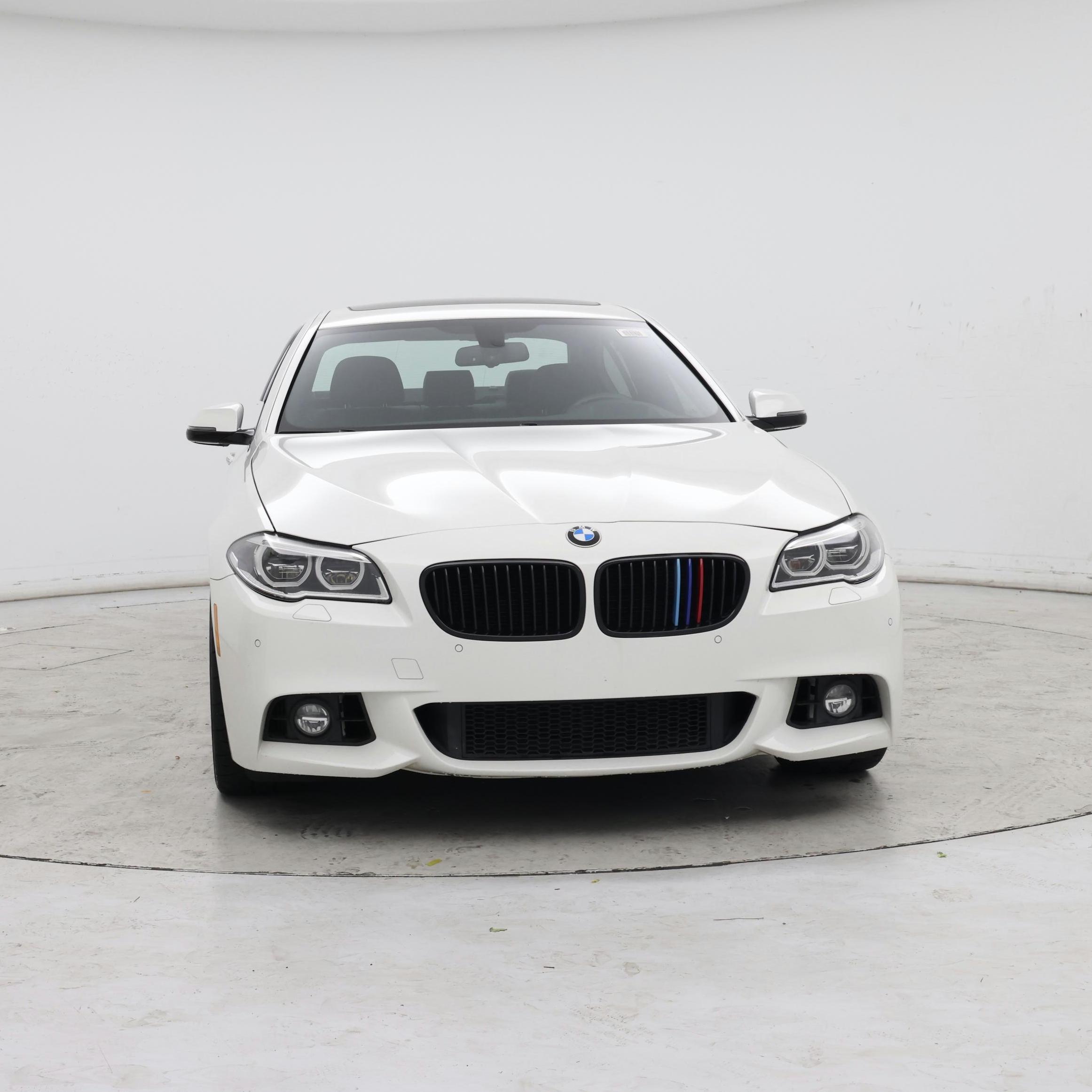 Thumbnail: 2014 BMW 5 Series - 5