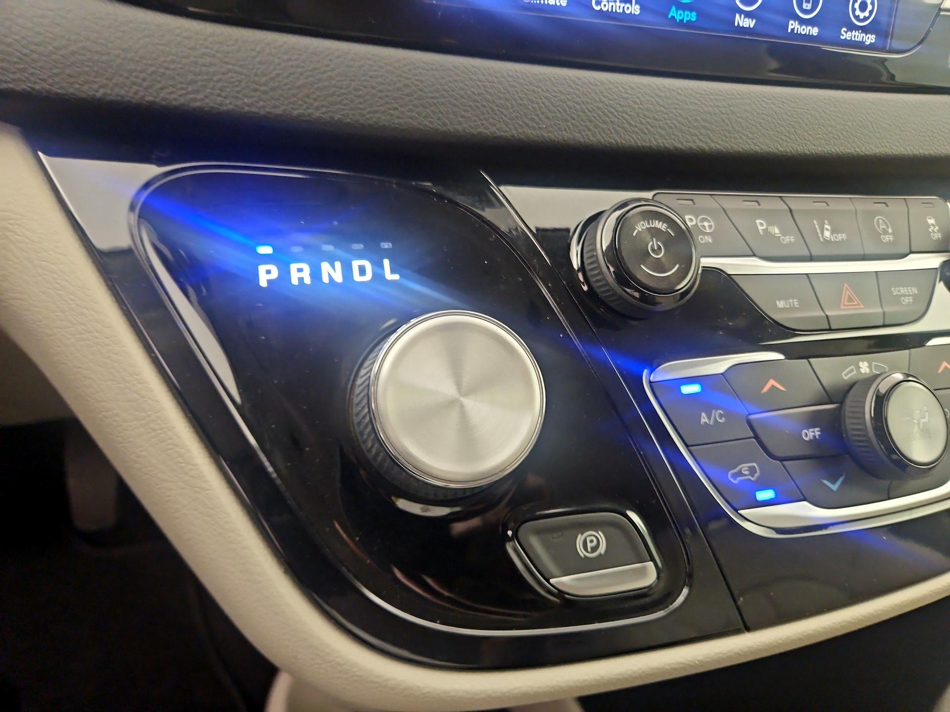Thumbnail: 2019 Chrysler Pacifica - 18