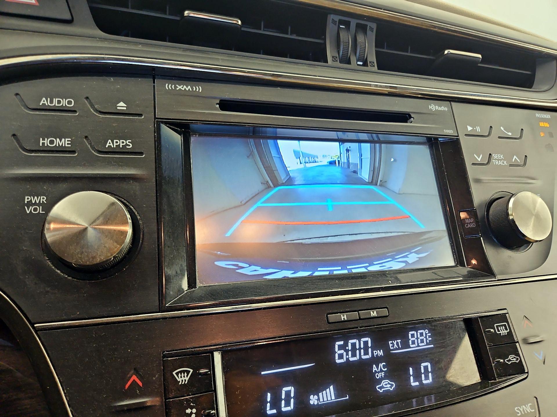 Thumbnail: 2015 Toyota Avalon - 15