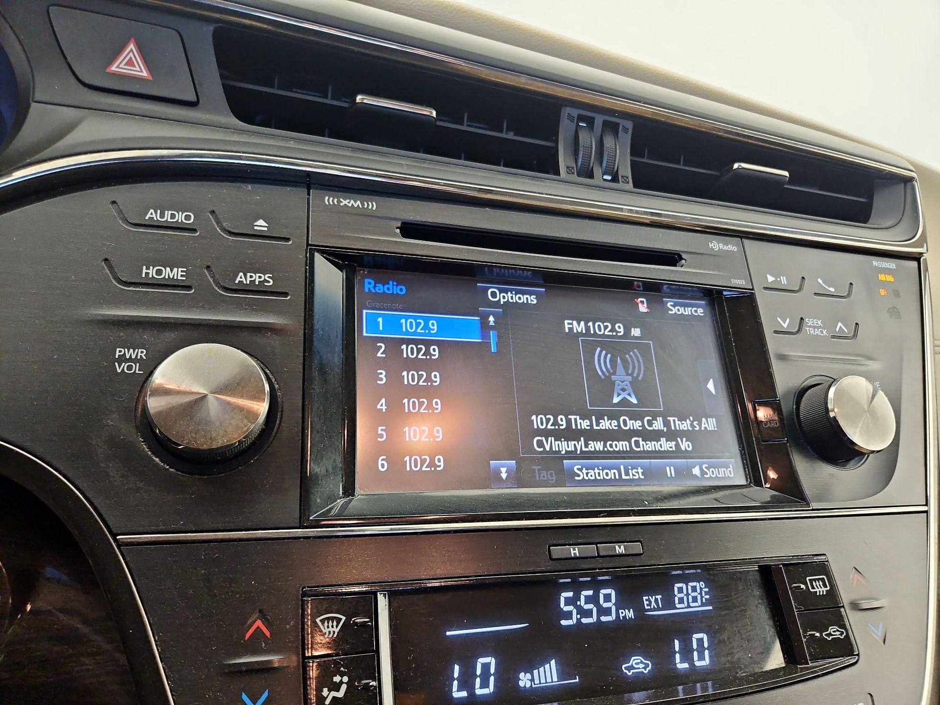 Thumbnail: 2015 Toyota Avalon - 16
