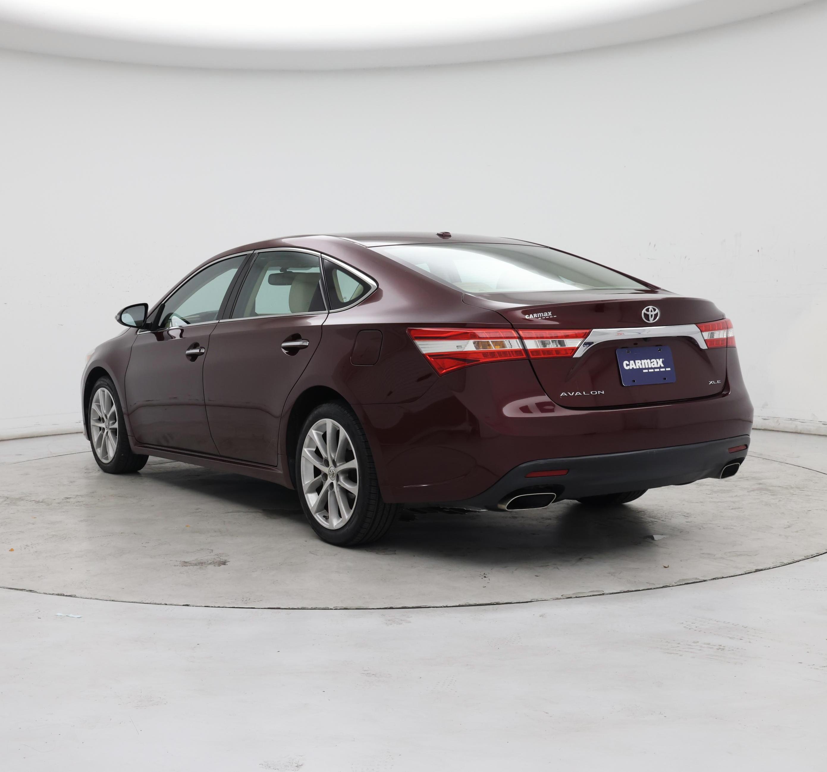 Thumbnail: 2015 Toyota Avalon - 2