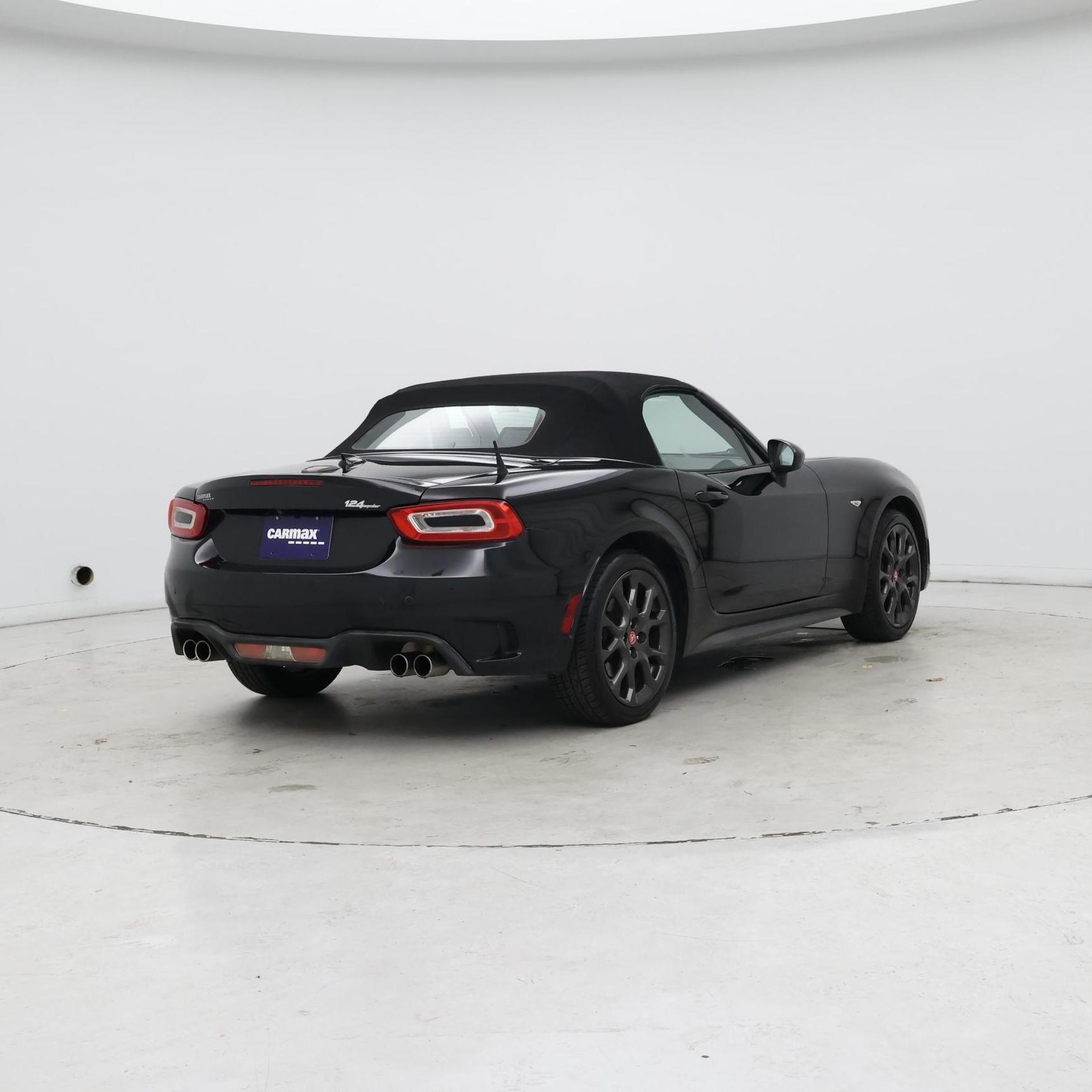 Thumbnail: 2018 Fiat 124 Spider - 8