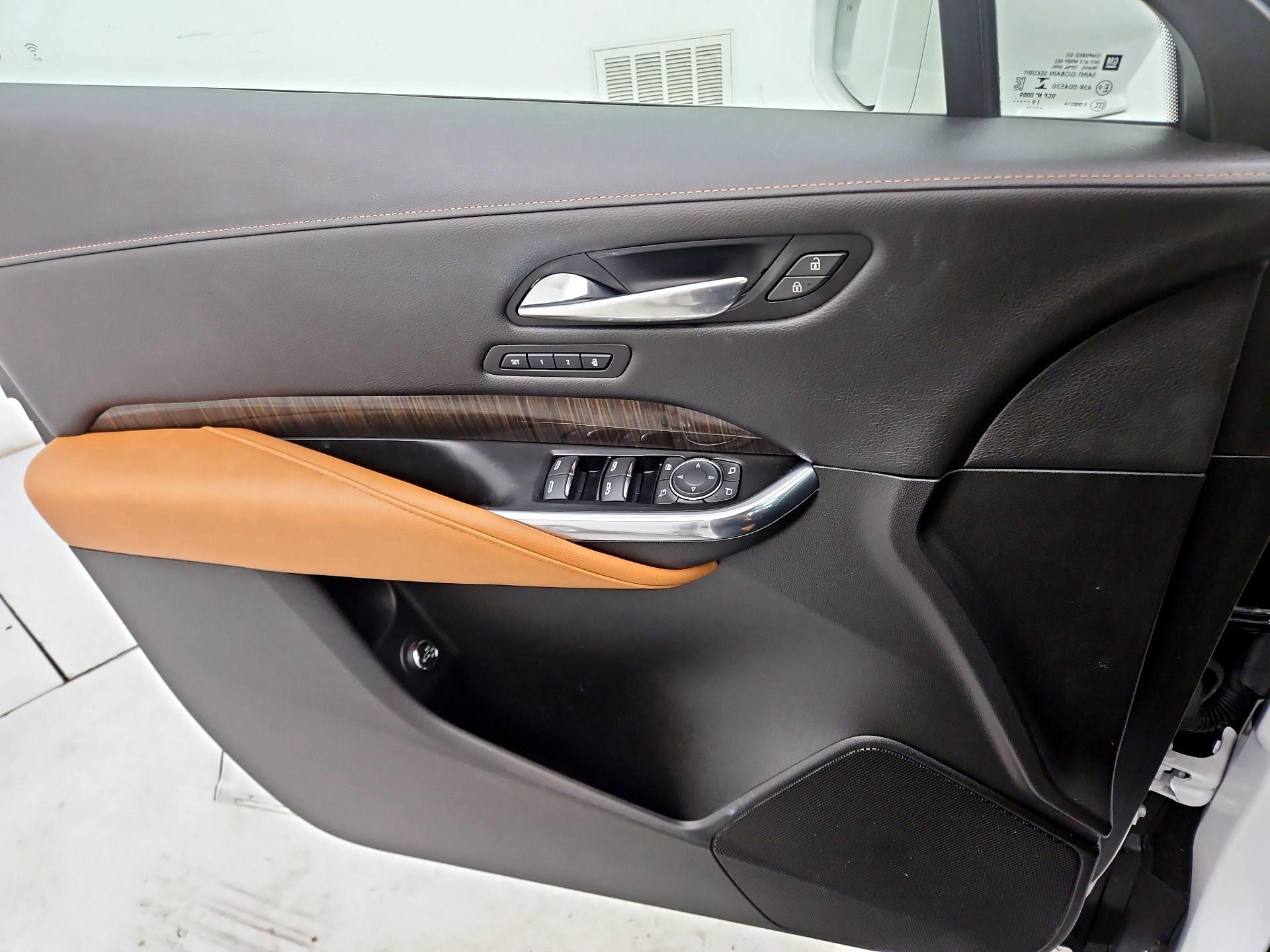 Thumbnail: 2020 Cadillac XT4 - 12