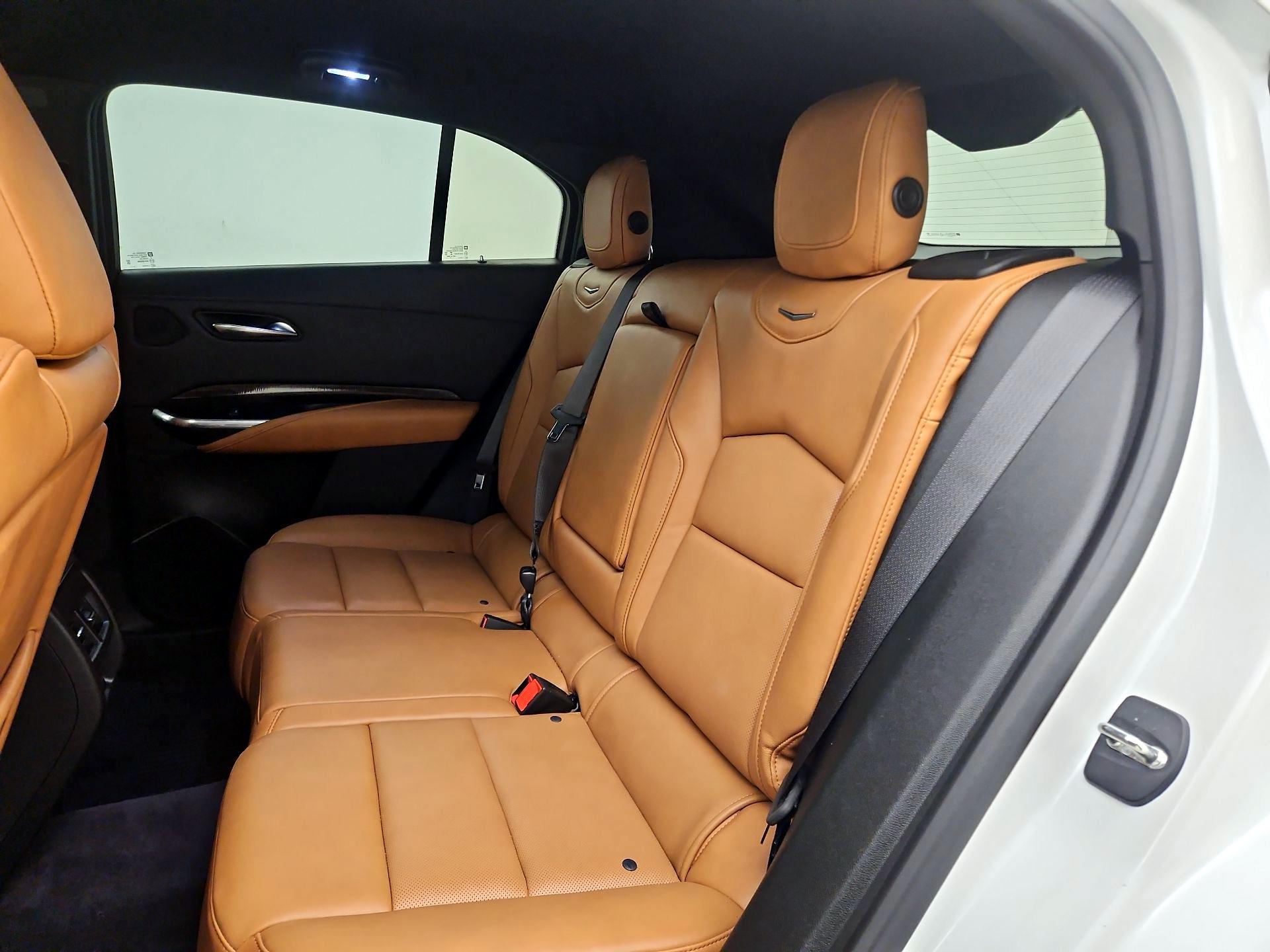 Thumbnail: 2020 Cadillac XT4 - 19