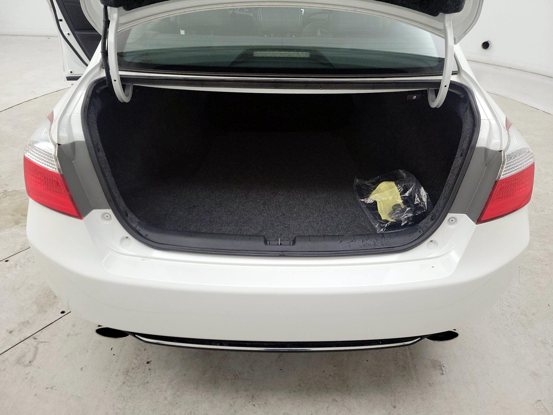 Thumbnail: 2015 Honda Accord - 20