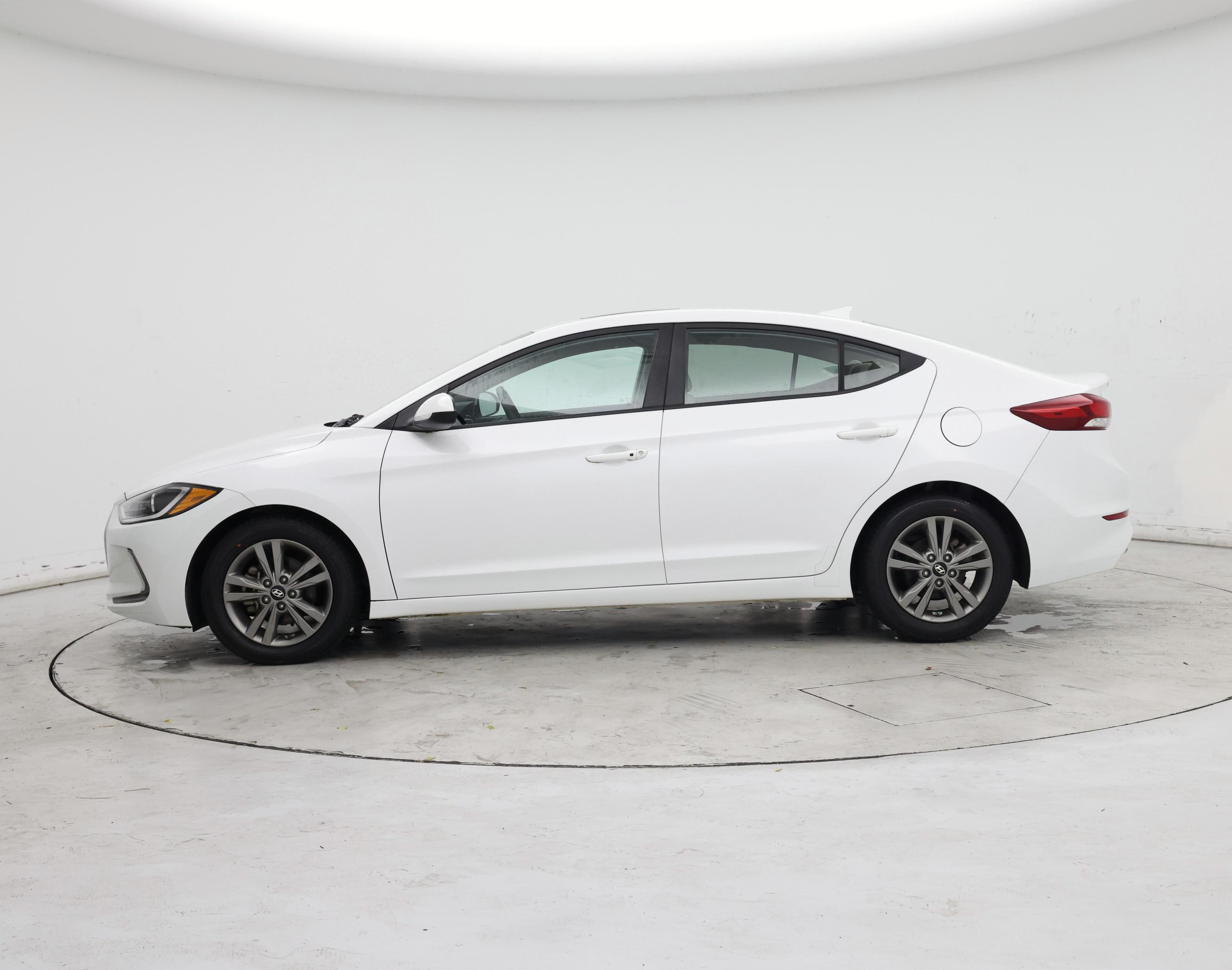 Thumbnail: 2018 Hyundai Elantra - 3