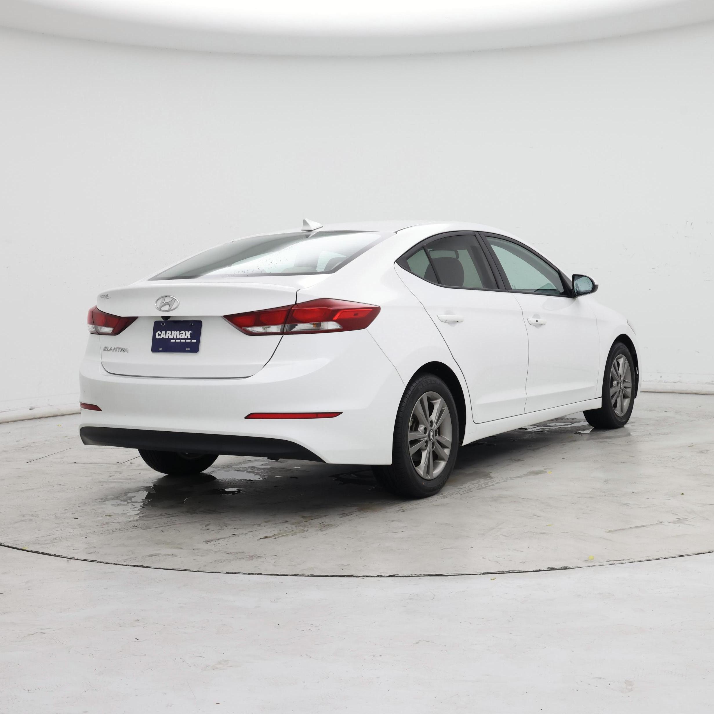 Thumbnail: 2018 Hyundai Elantra - 8