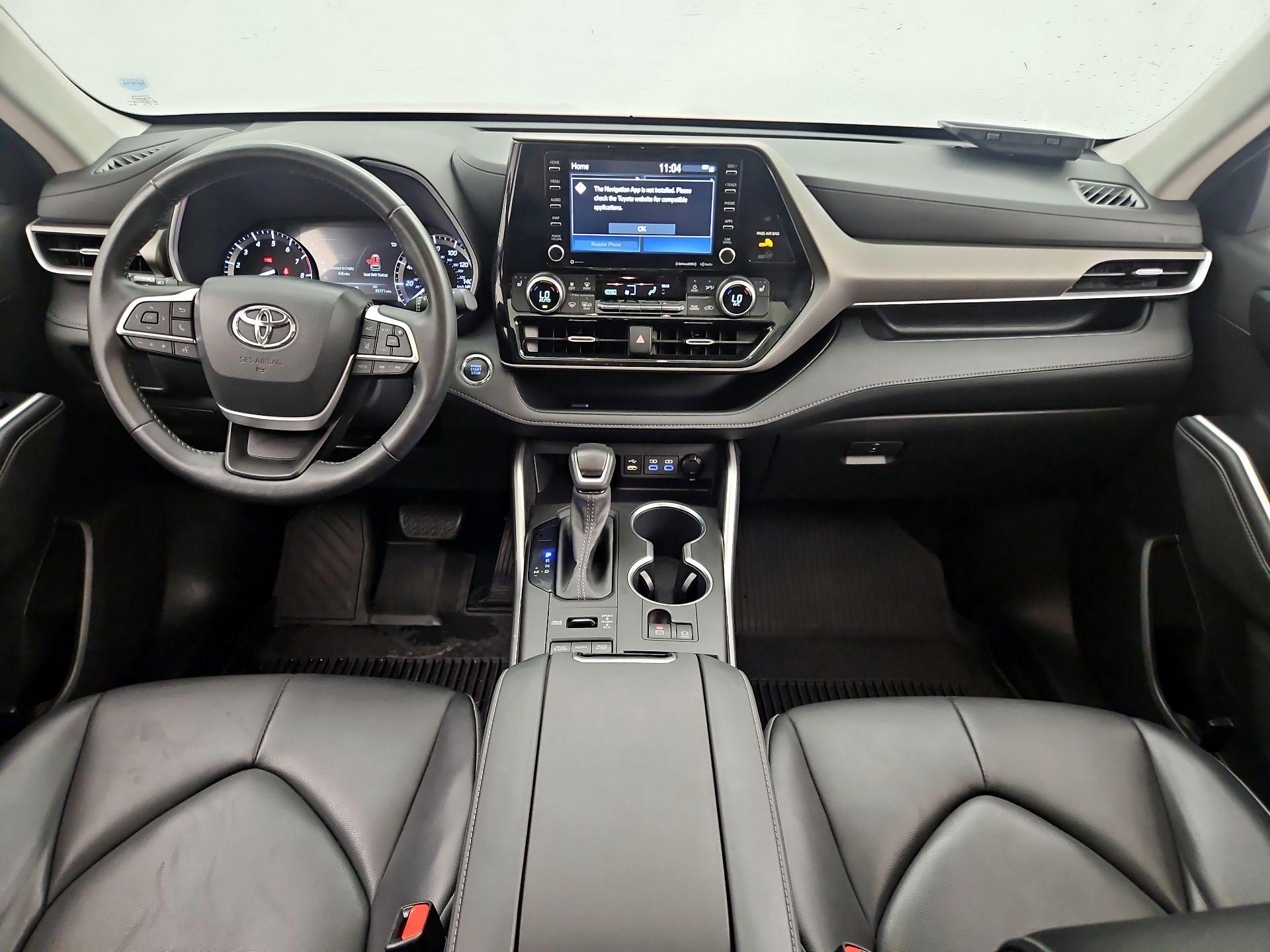 Thumbnail: 2022 Toyota Highlander - 9