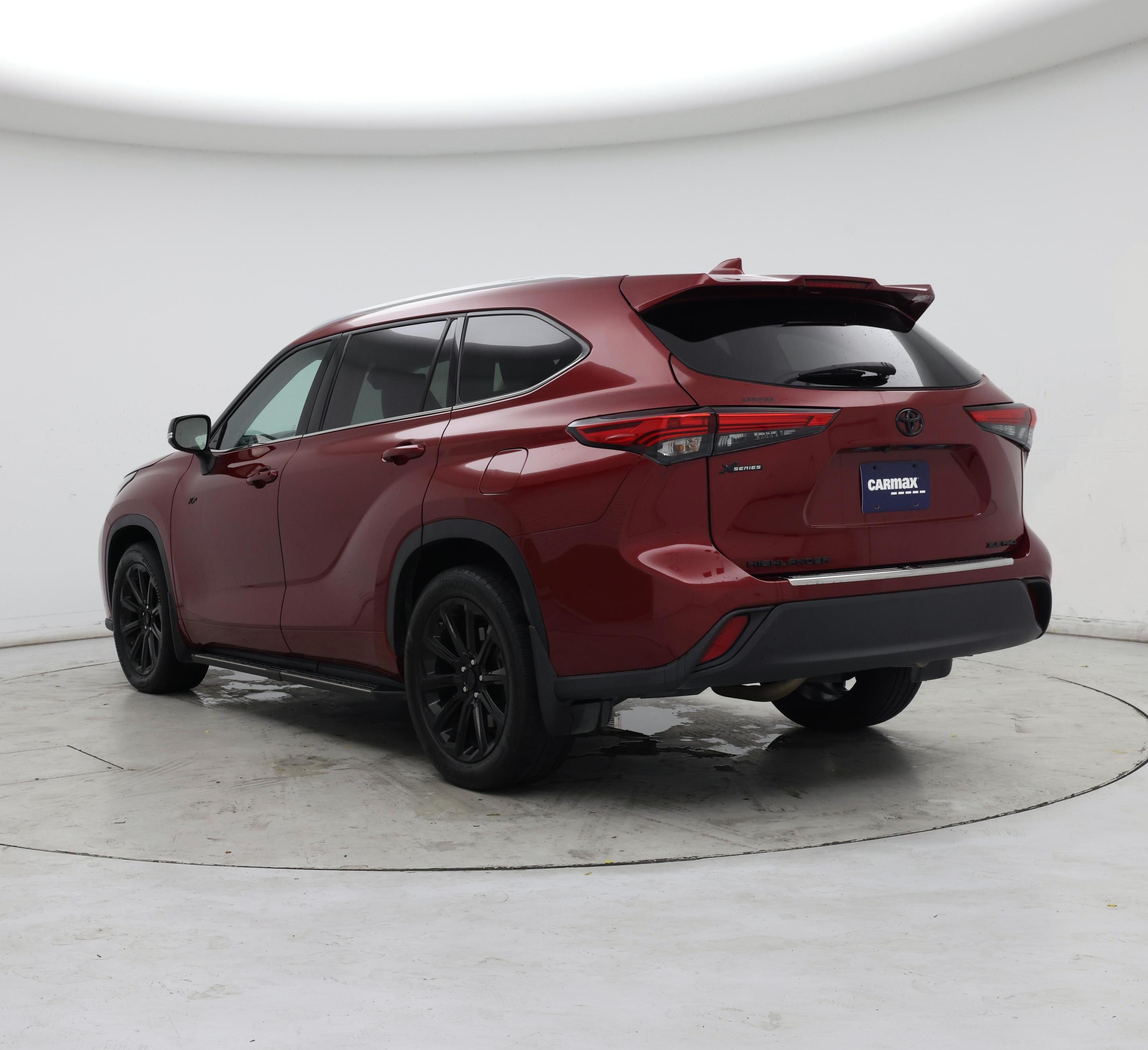 Thumbnail: 2022 Toyota Highlander - 2