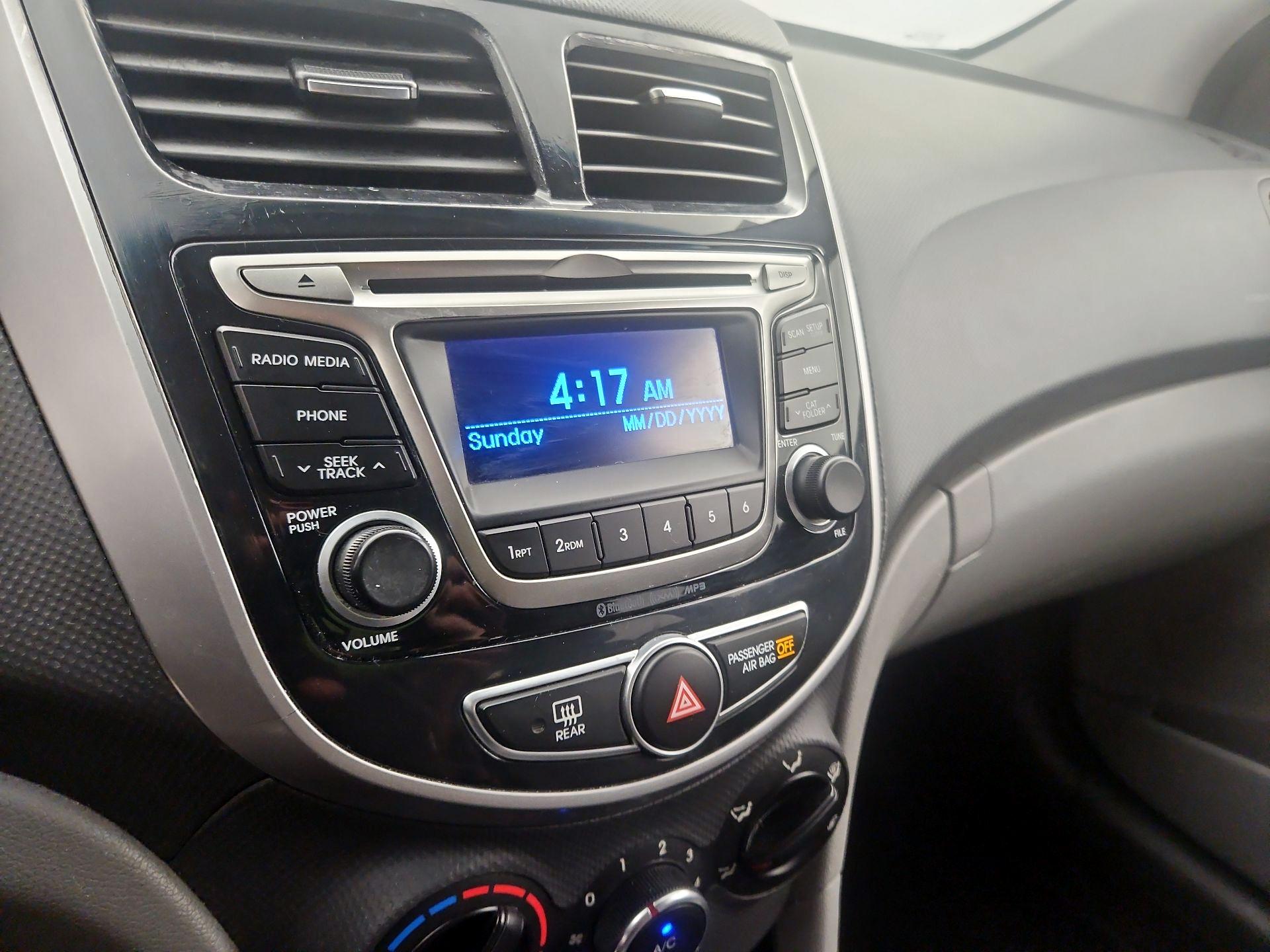 Thumbnail: 2015 Hyundai Accent - 14