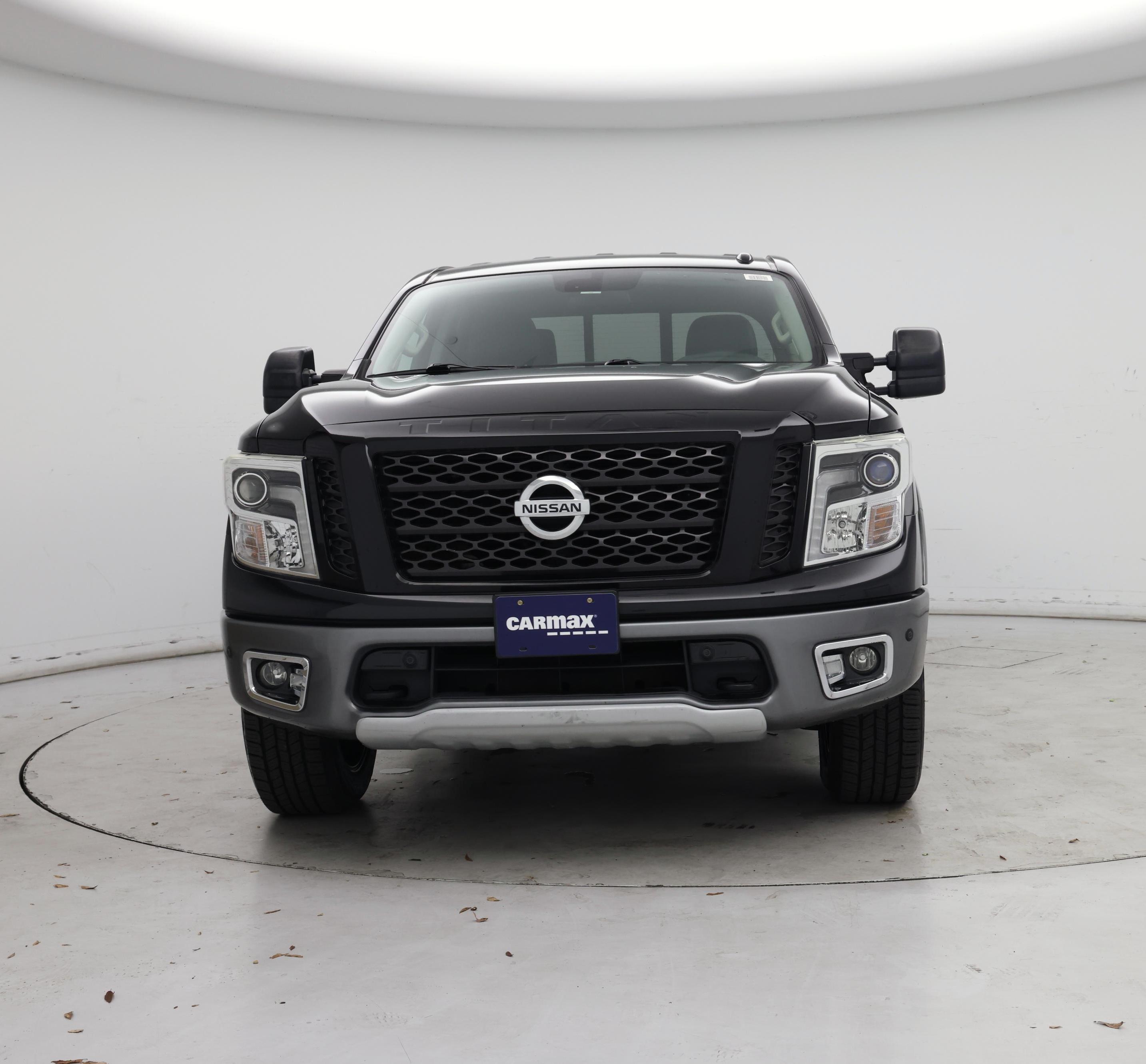 Thumbnail: 2017 Nissan Titan - 5