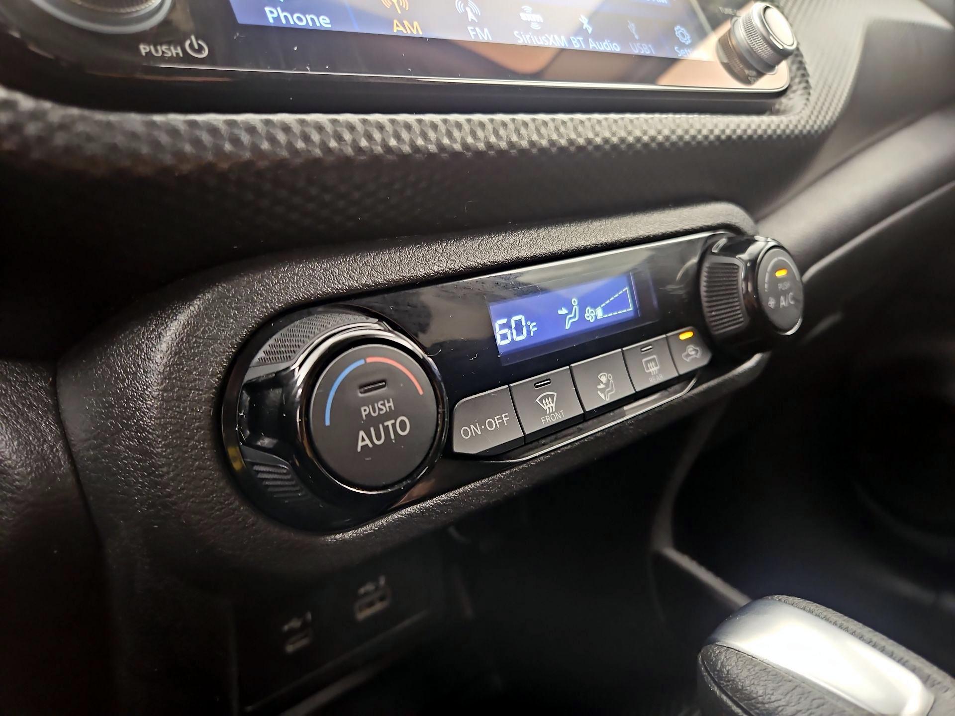 Thumbnail: 2022 Nissan Kicks - 16