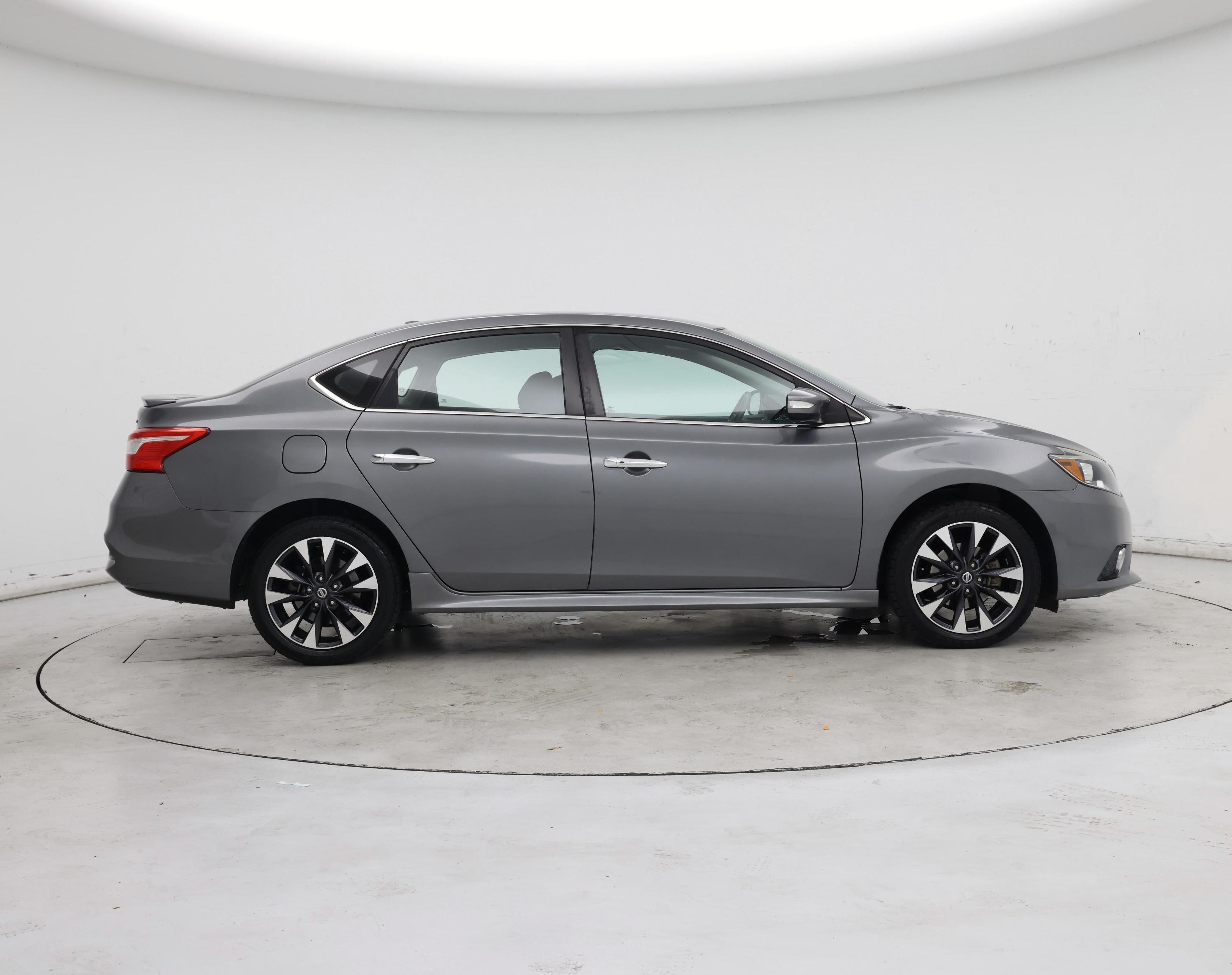 Thumbnail: 2018 Nissan Sentra - 7
