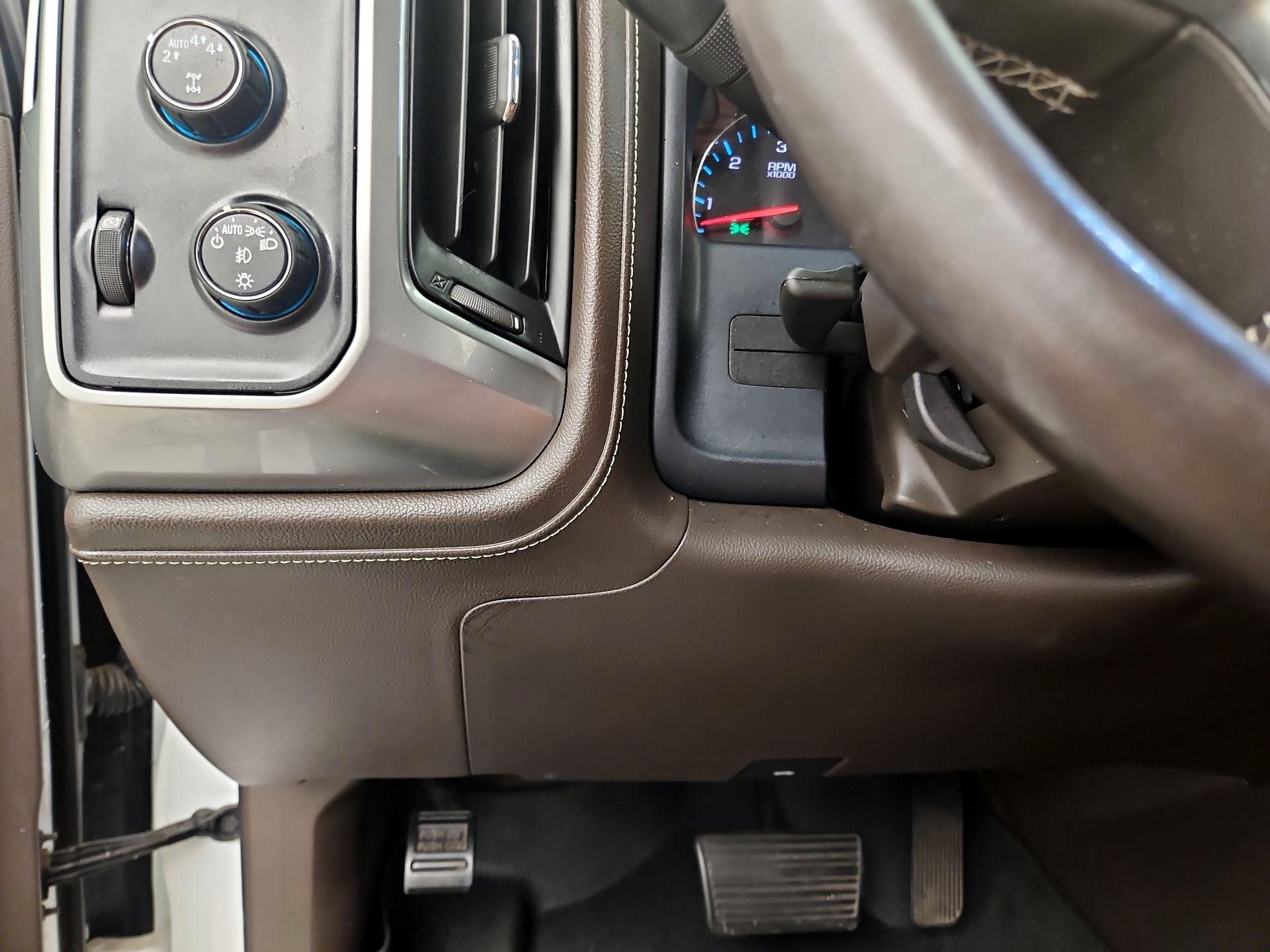 Thumbnail: 2017 Chevrolet Silverado 1500 - 13