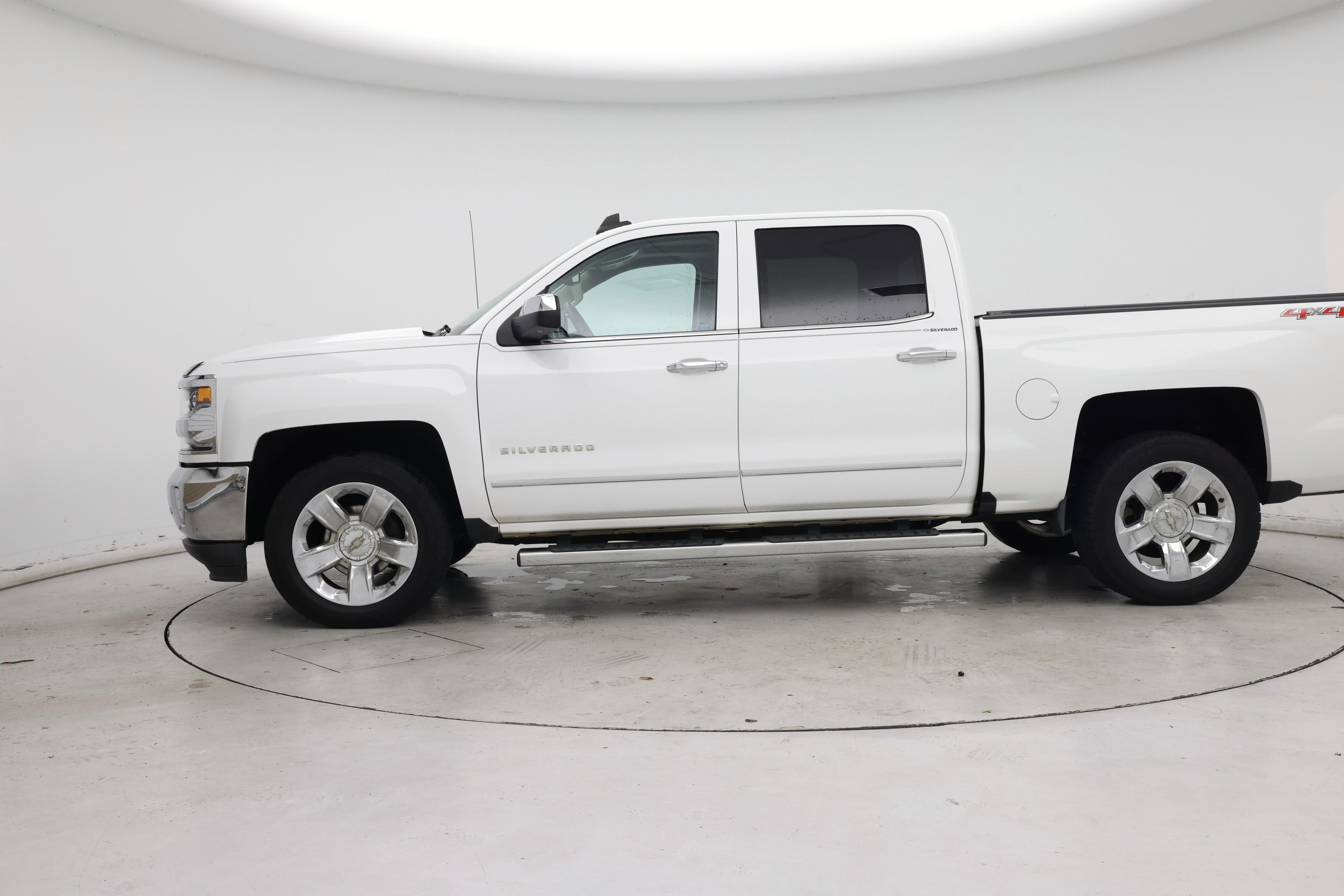 Thumbnail: 2017 Chevrolet Silverado 1500 - 3