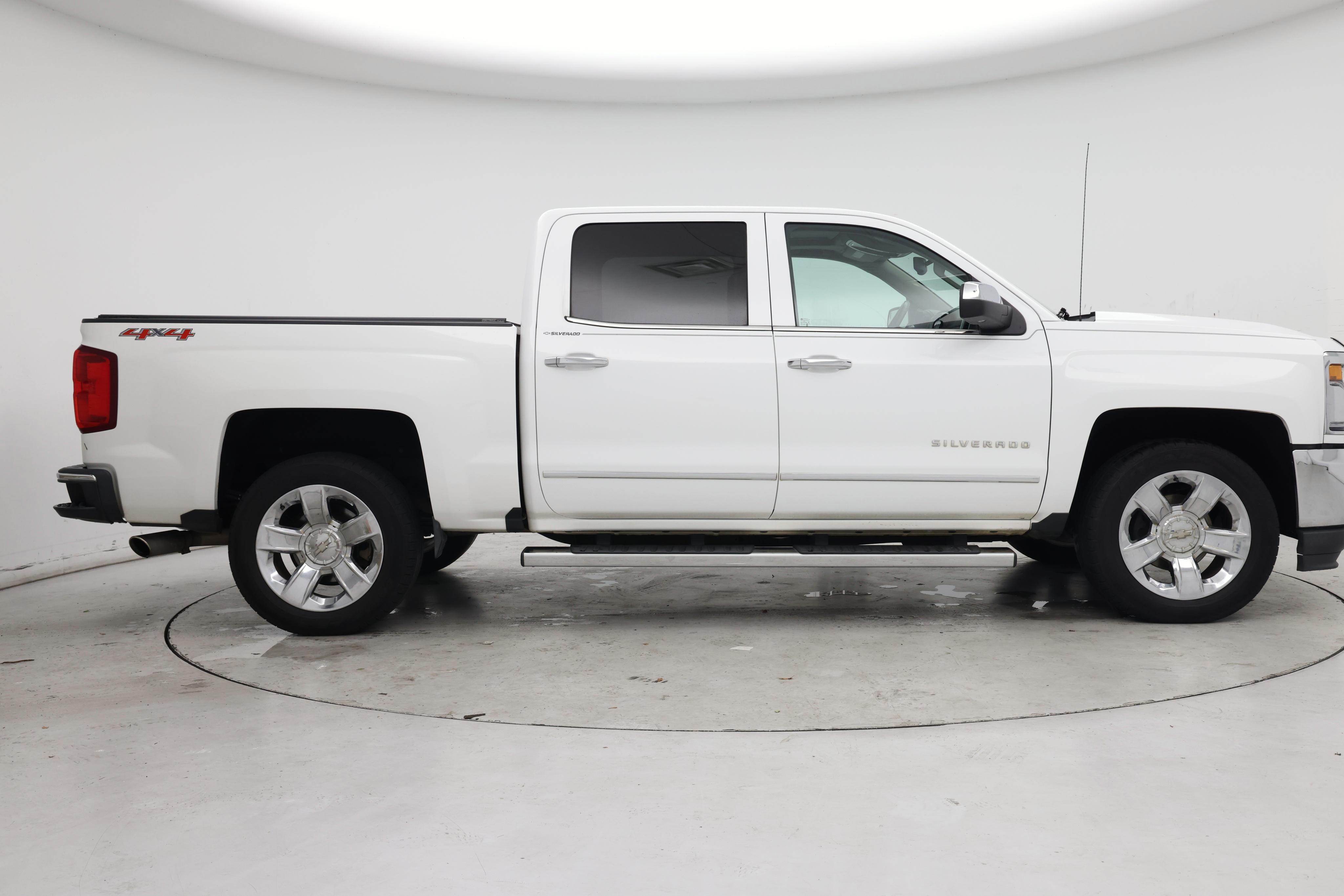 Thumbnail: 2017 Chevrolet Silverado 1500 - 7
