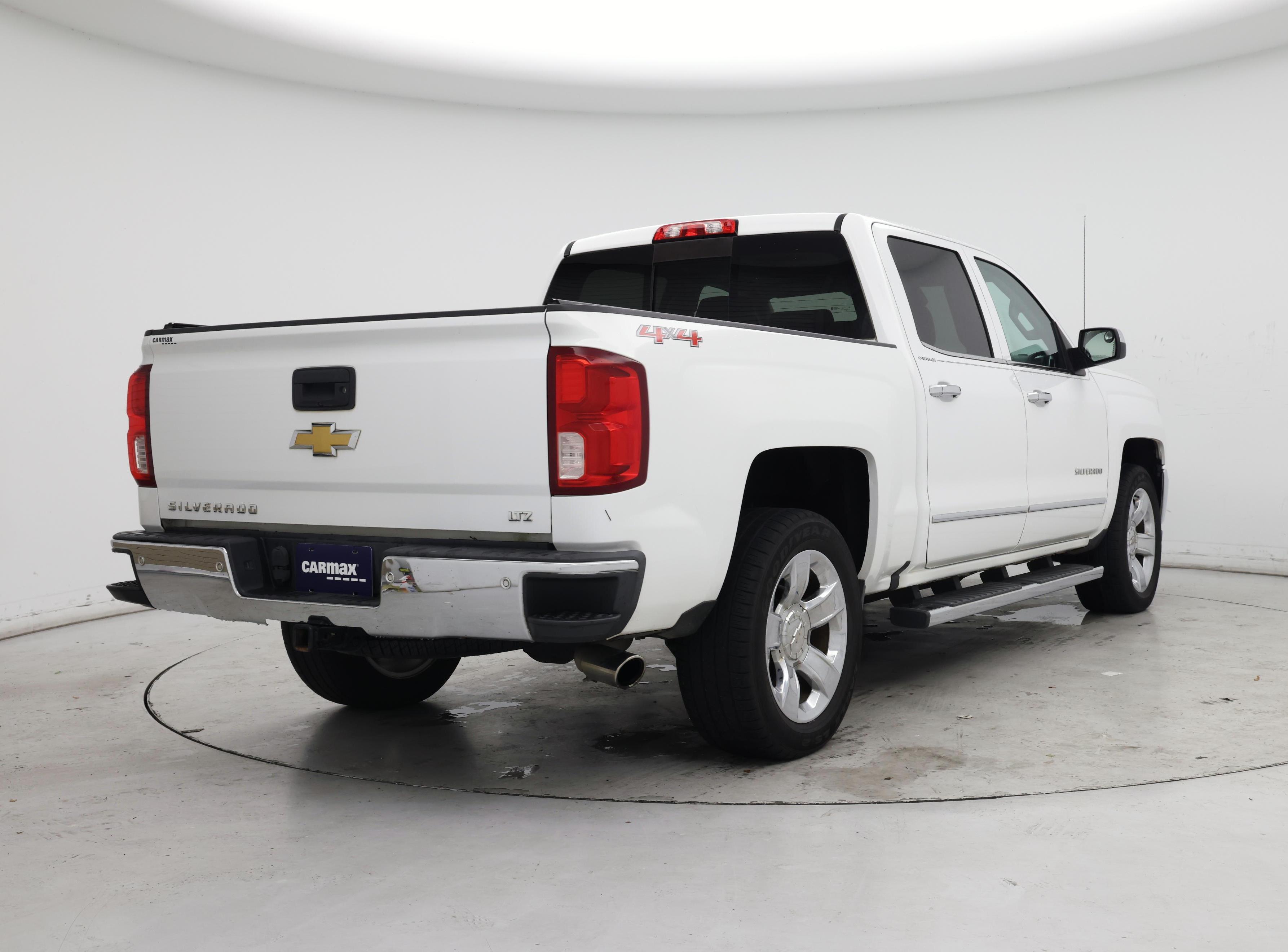 Thumbnail: 2017 Chevrolet Silverado 1500 - 8