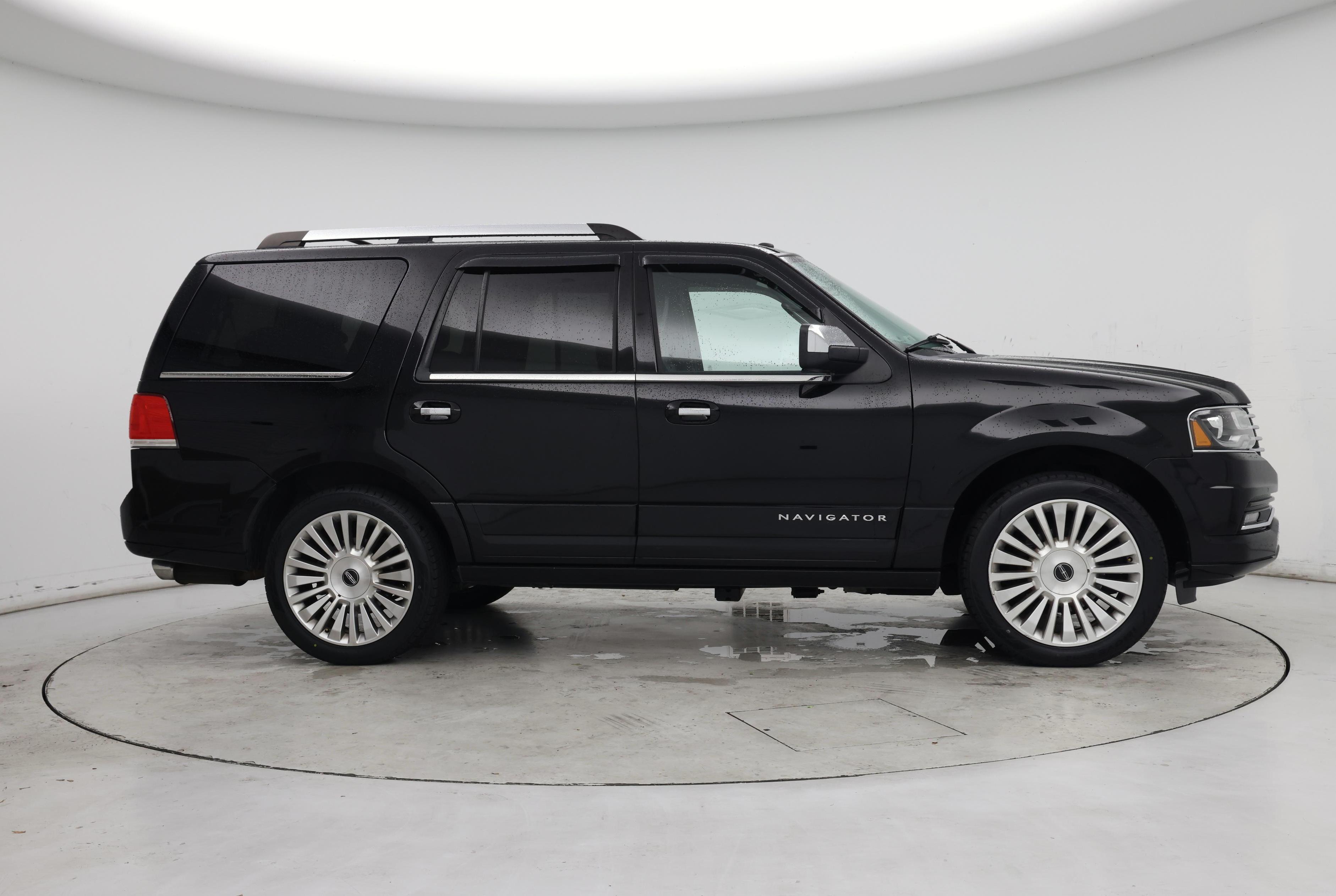 Thumbnail: 2016 Lincoln Navigator - 7