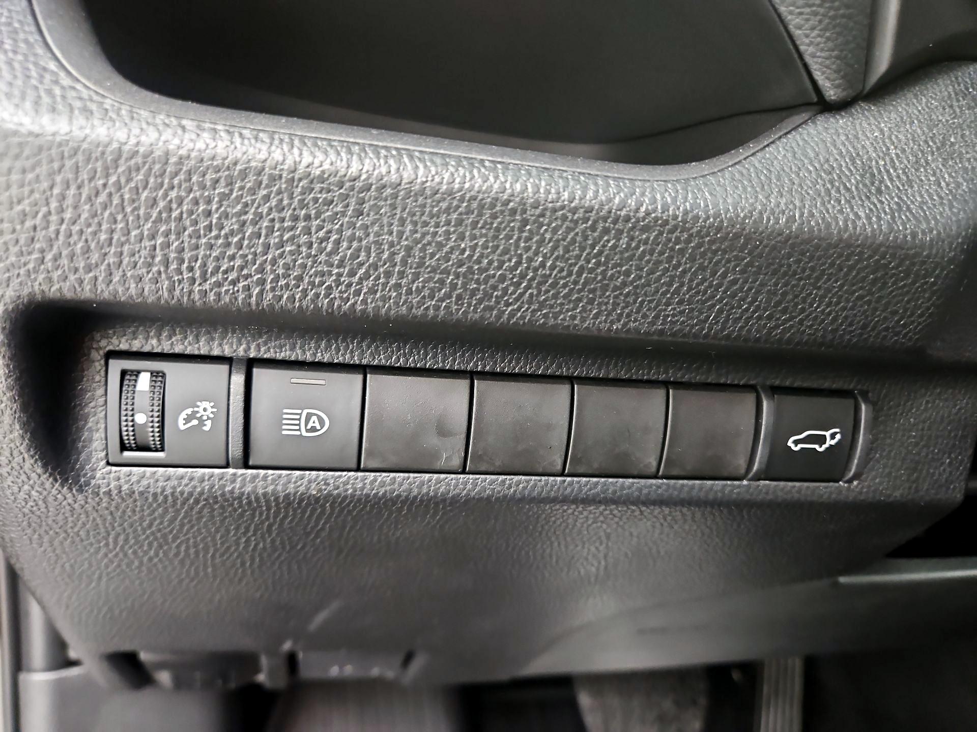 Thumbnail: 2023 Toyota RAV4 - 13