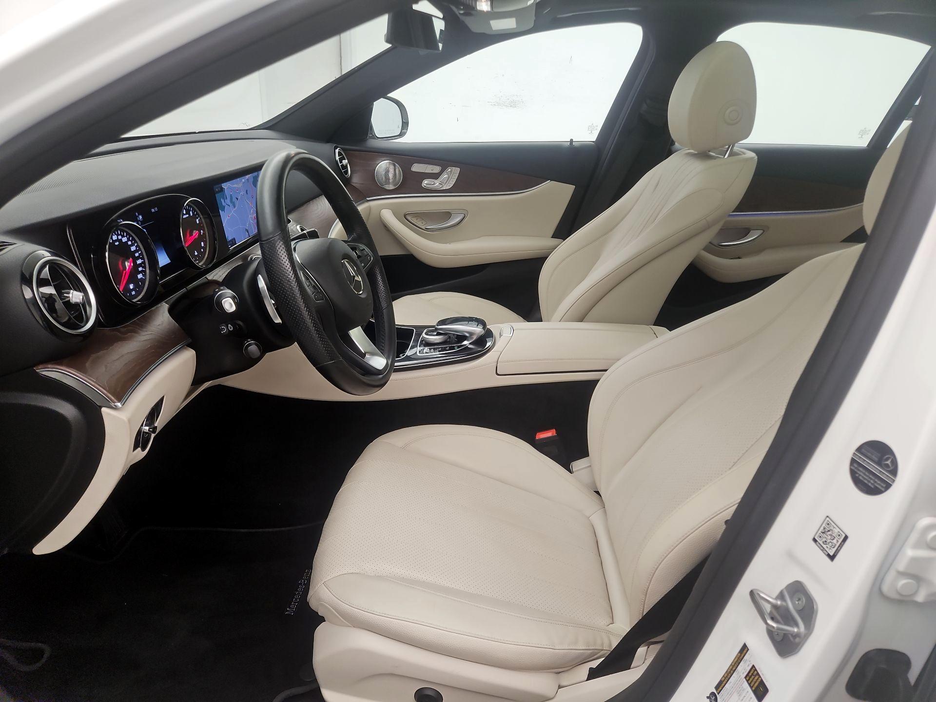 Thumbnail: 2017 Mercedes-Benz E-Class - 11