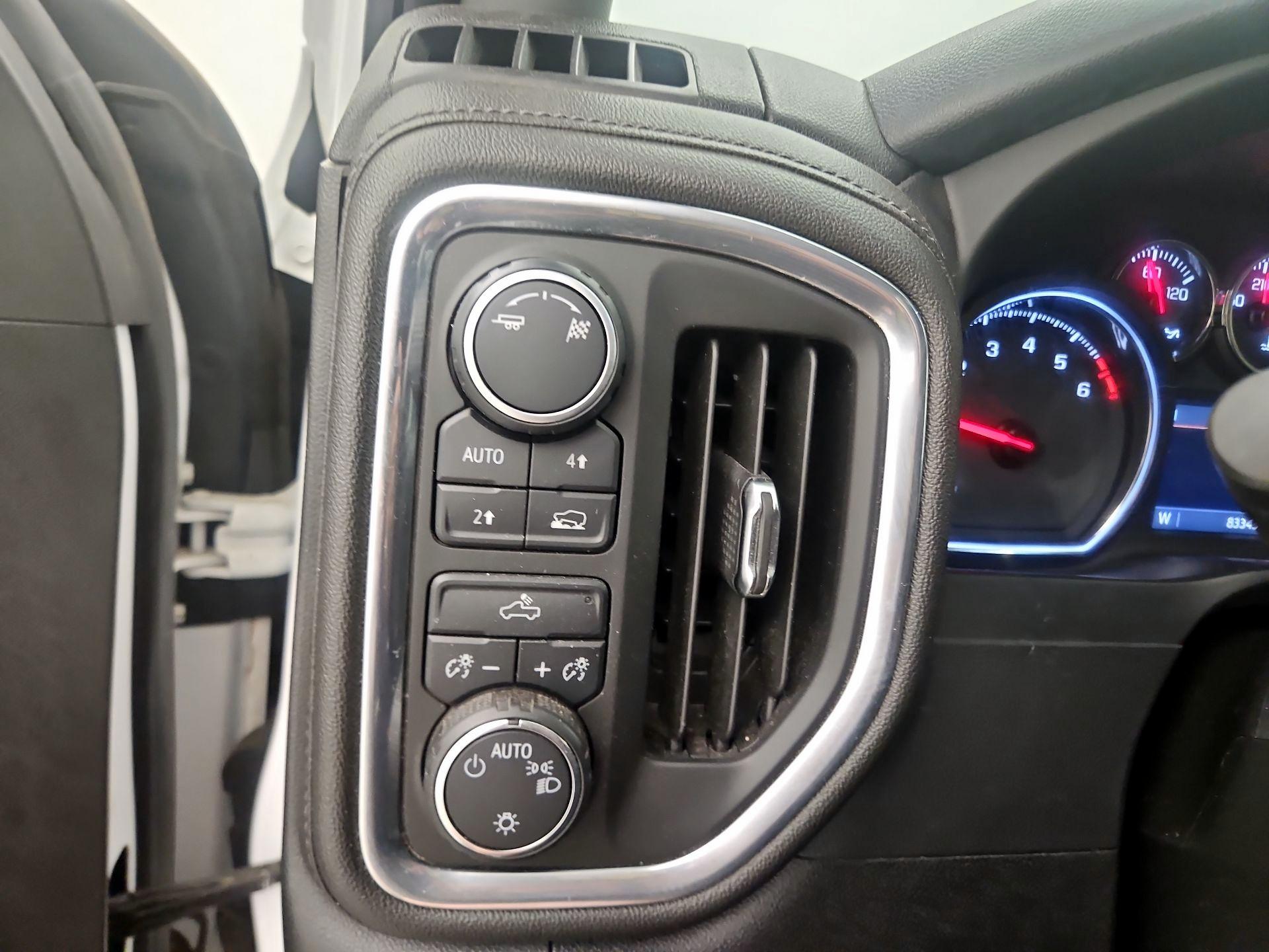 Thumbnail: 2019 Chevrolet Silverado 1500 - 13