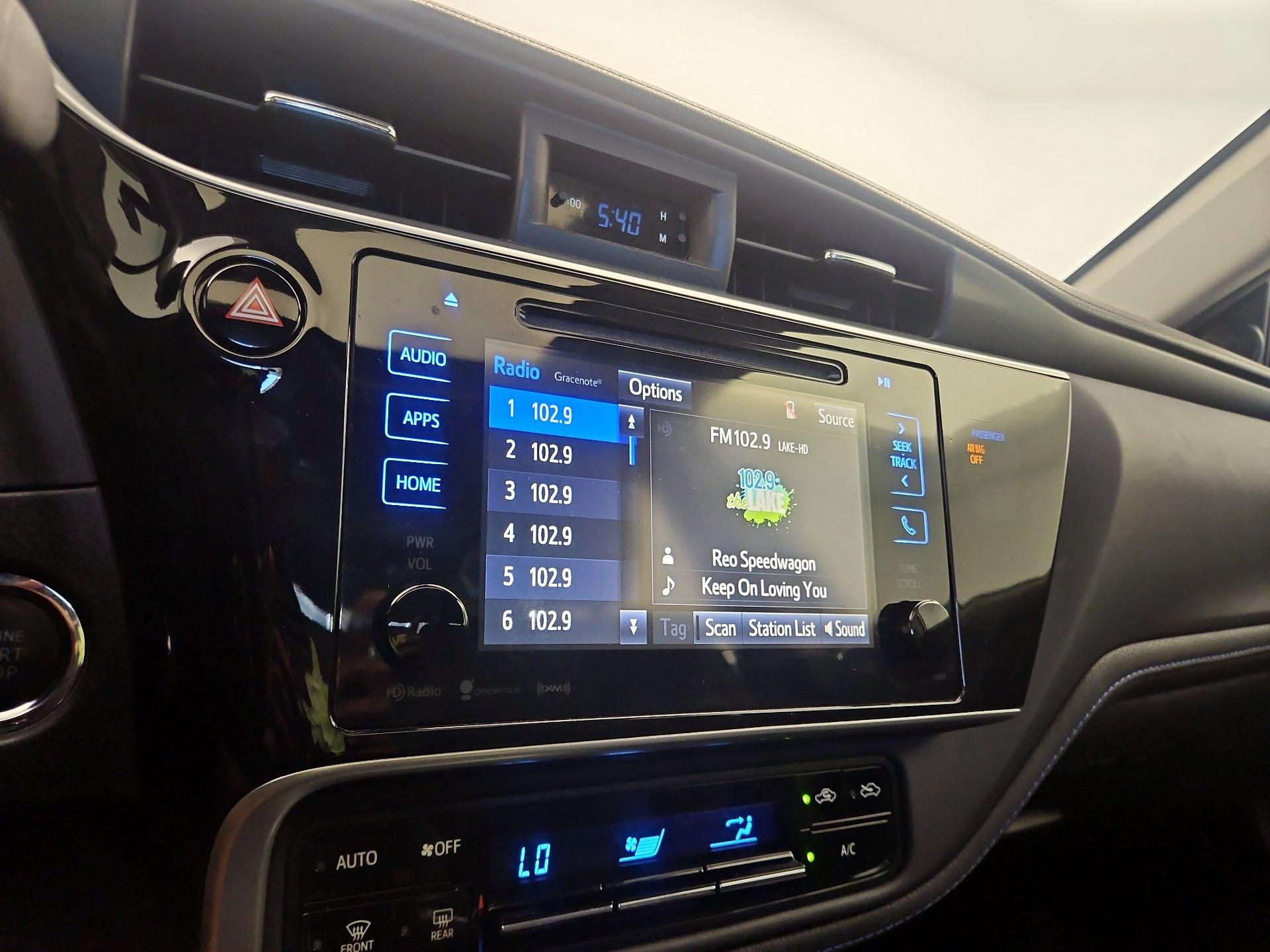 Thumbnail: 2018 Toyota Corolla - 15