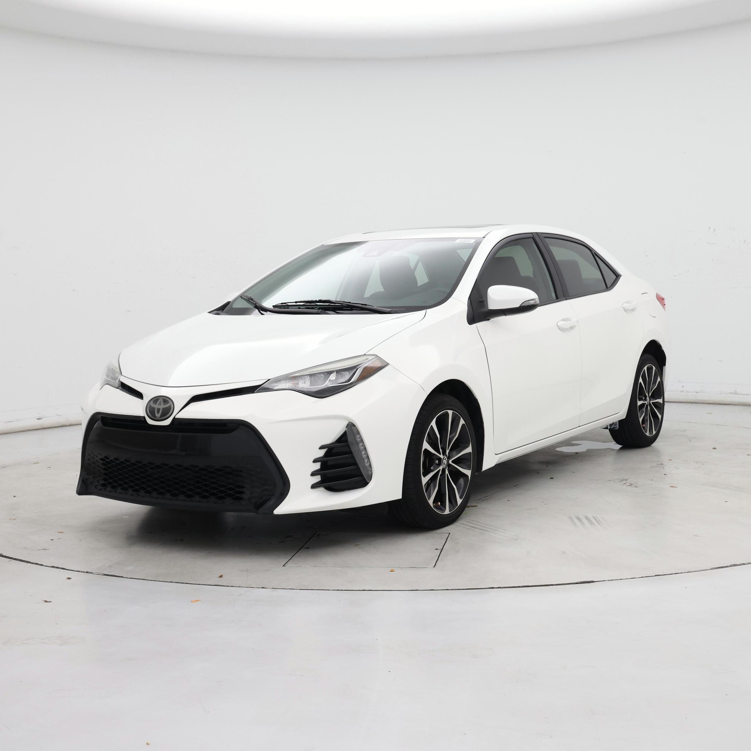 Thumbnail: 2018 Toyota Corolla - 4