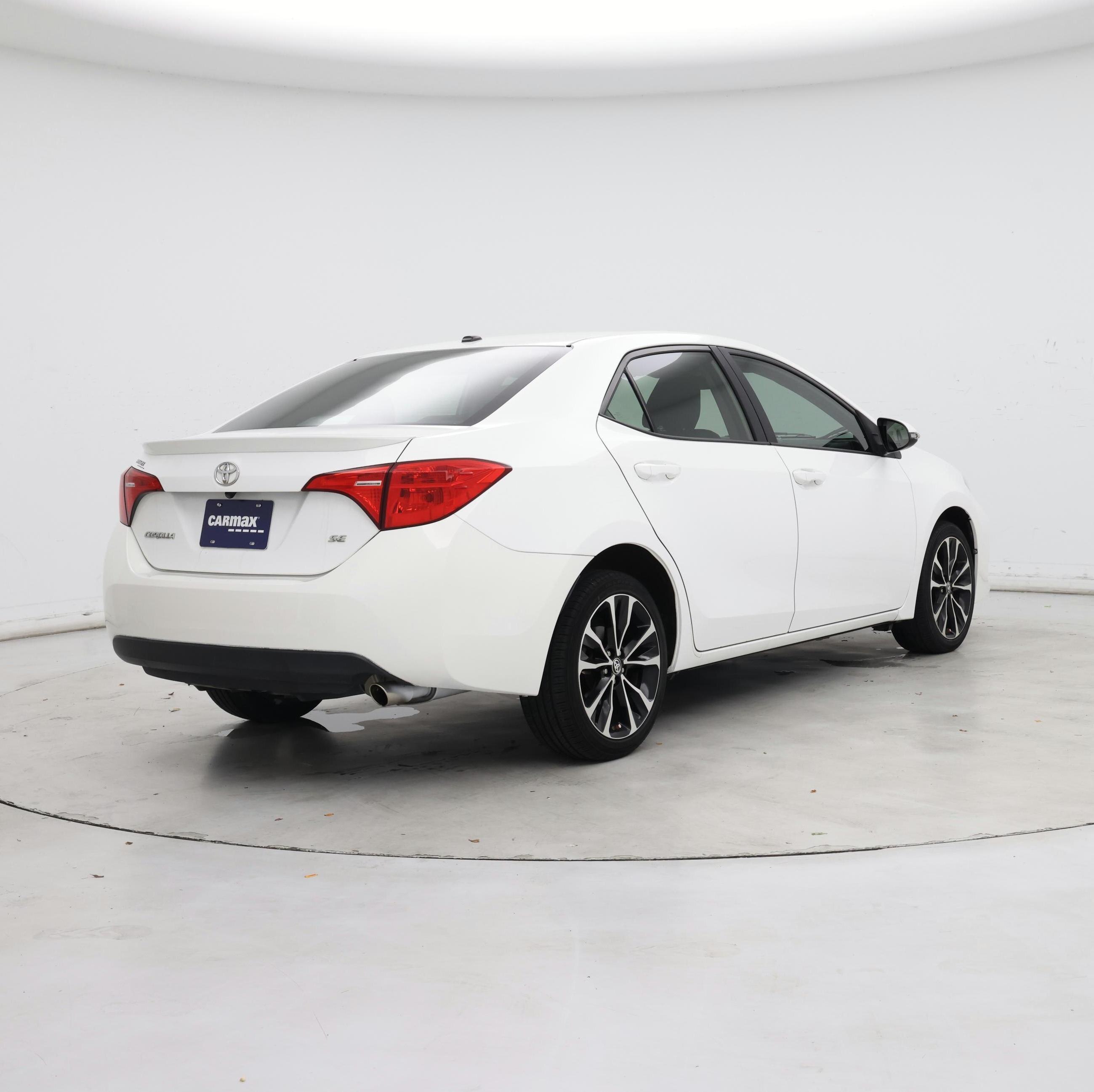 Thumbnail: 2018 Toyota Corolla - 8