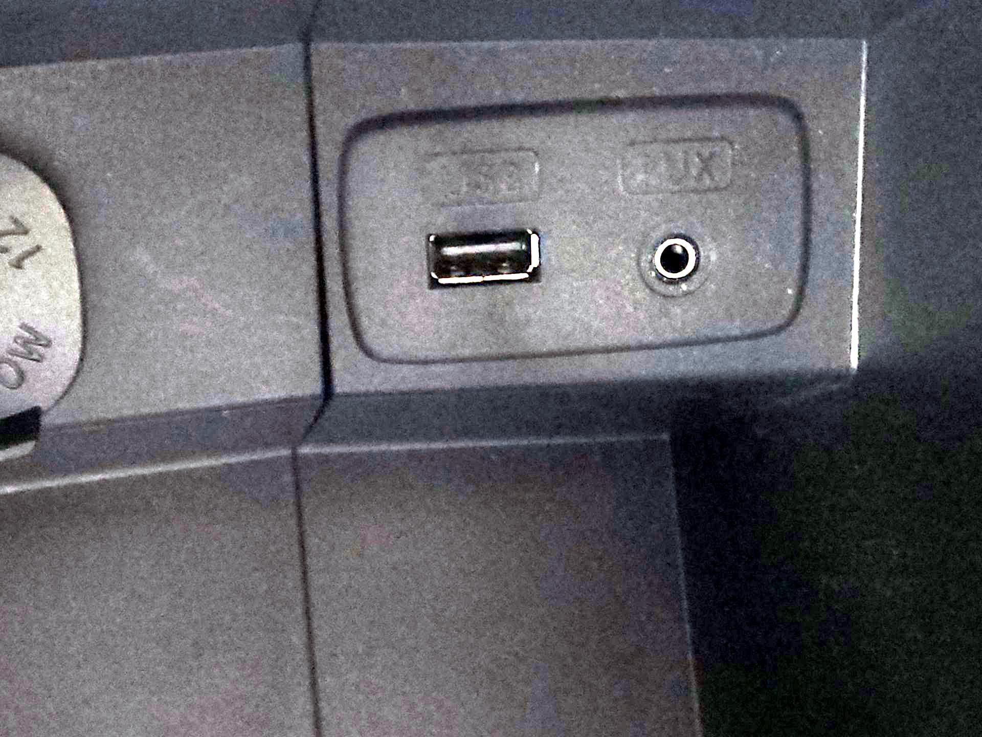 Thumbnail: 2014 Subaru Forester - 19