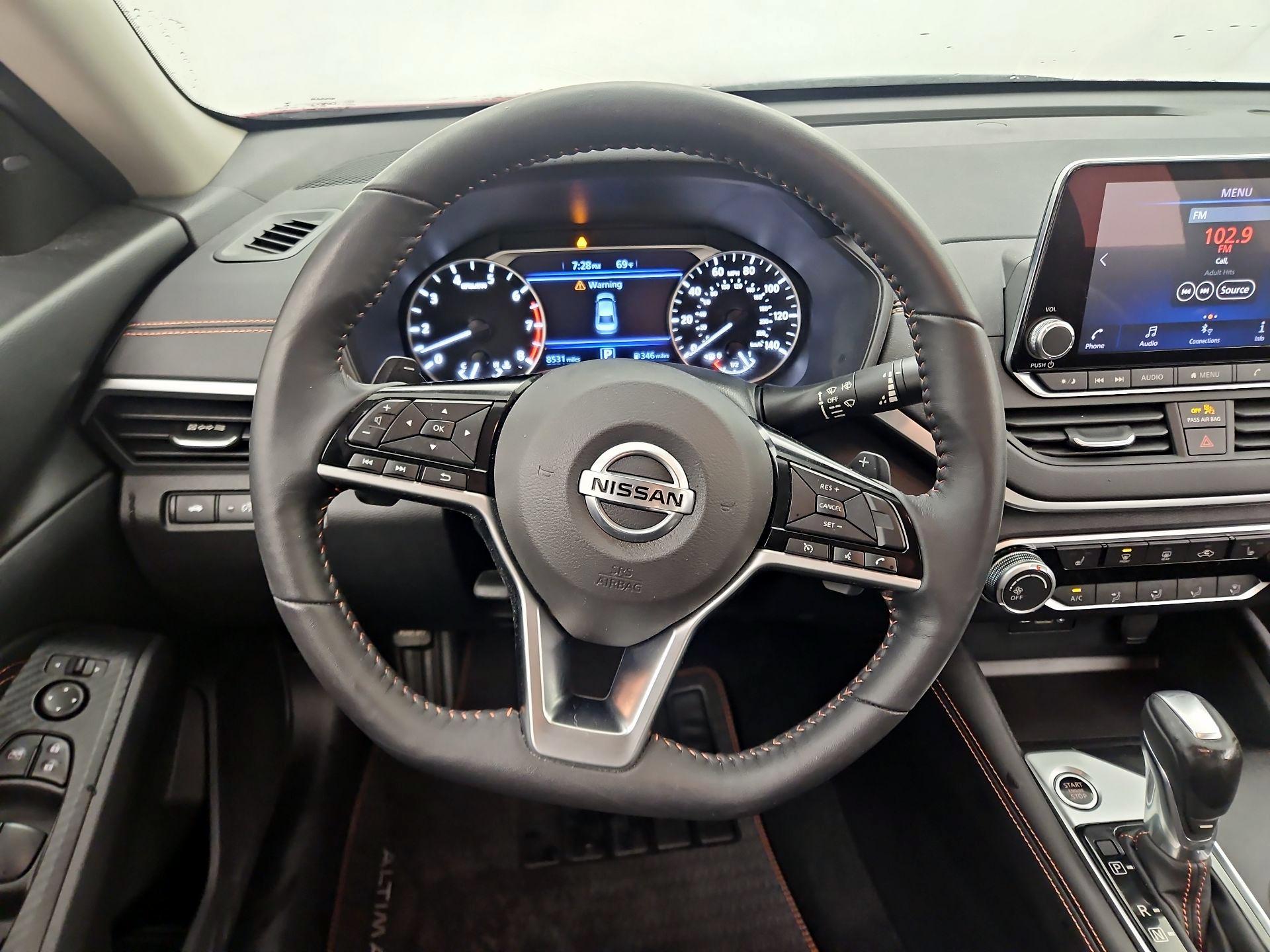Thumbnail: 2019 Nissan Altima - 10